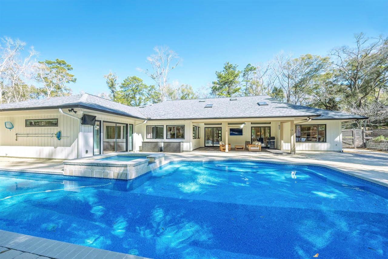 4005 Bobbin Brook Circle