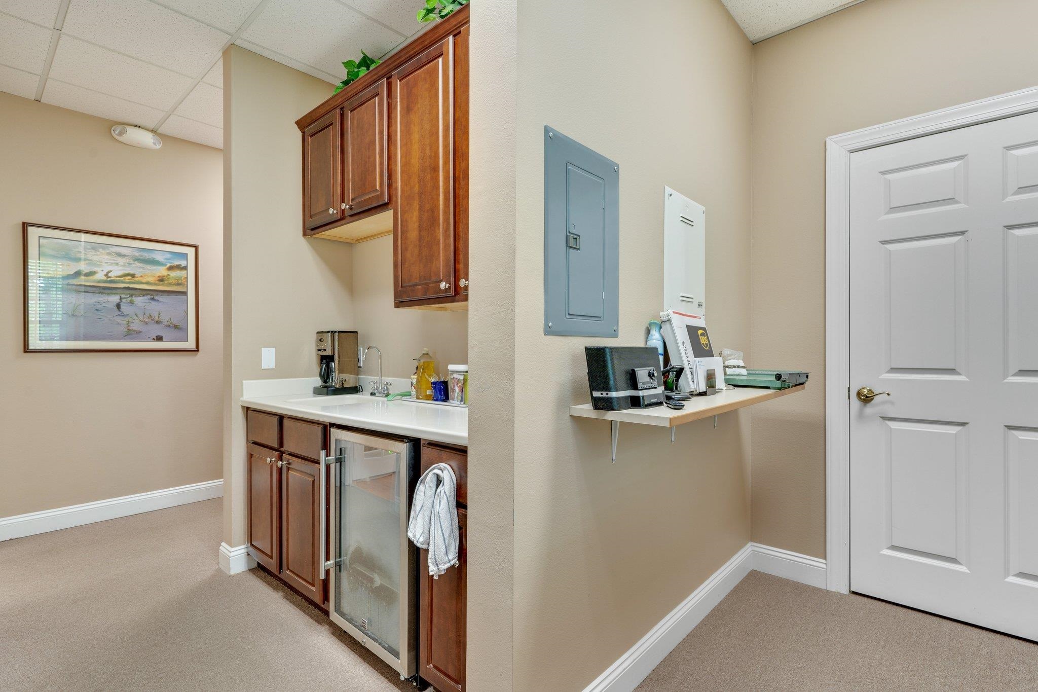 2104 Delta Way Unit: 6