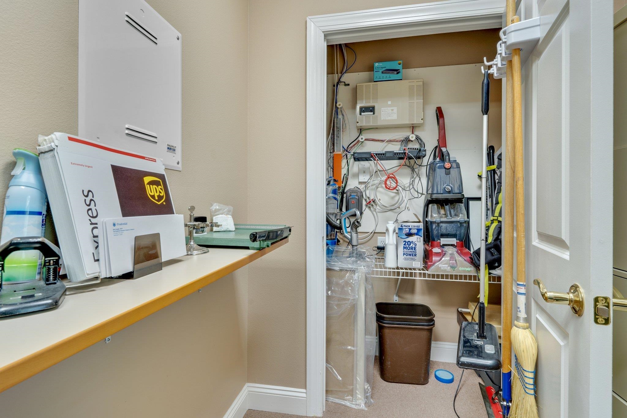 2104 Delta Way Unit: 6
