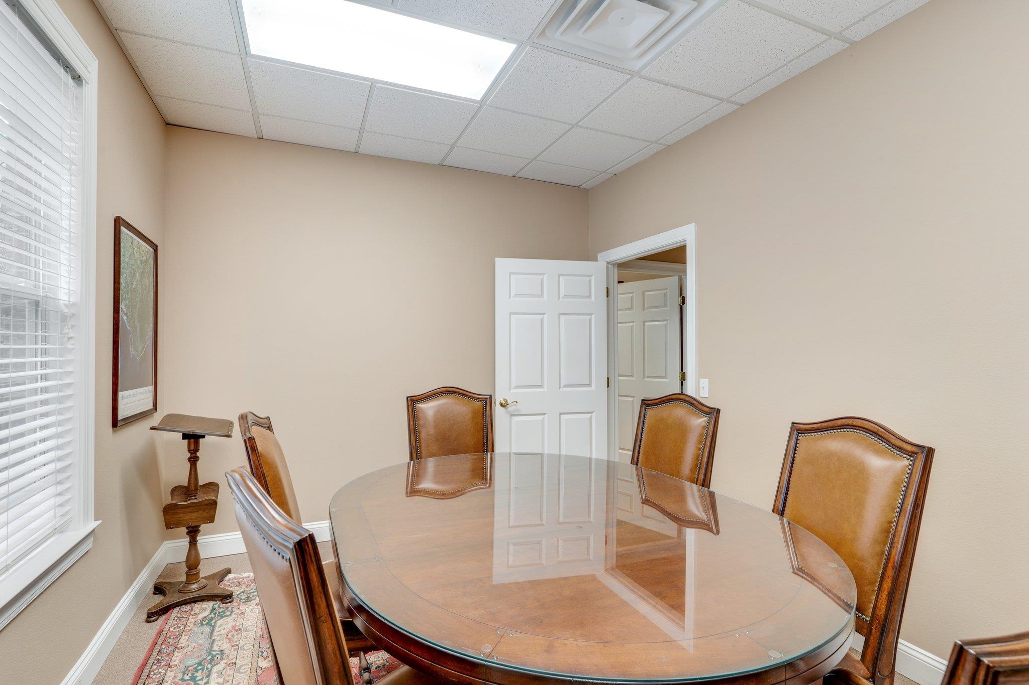 2104 Delta Way Unit: 6
