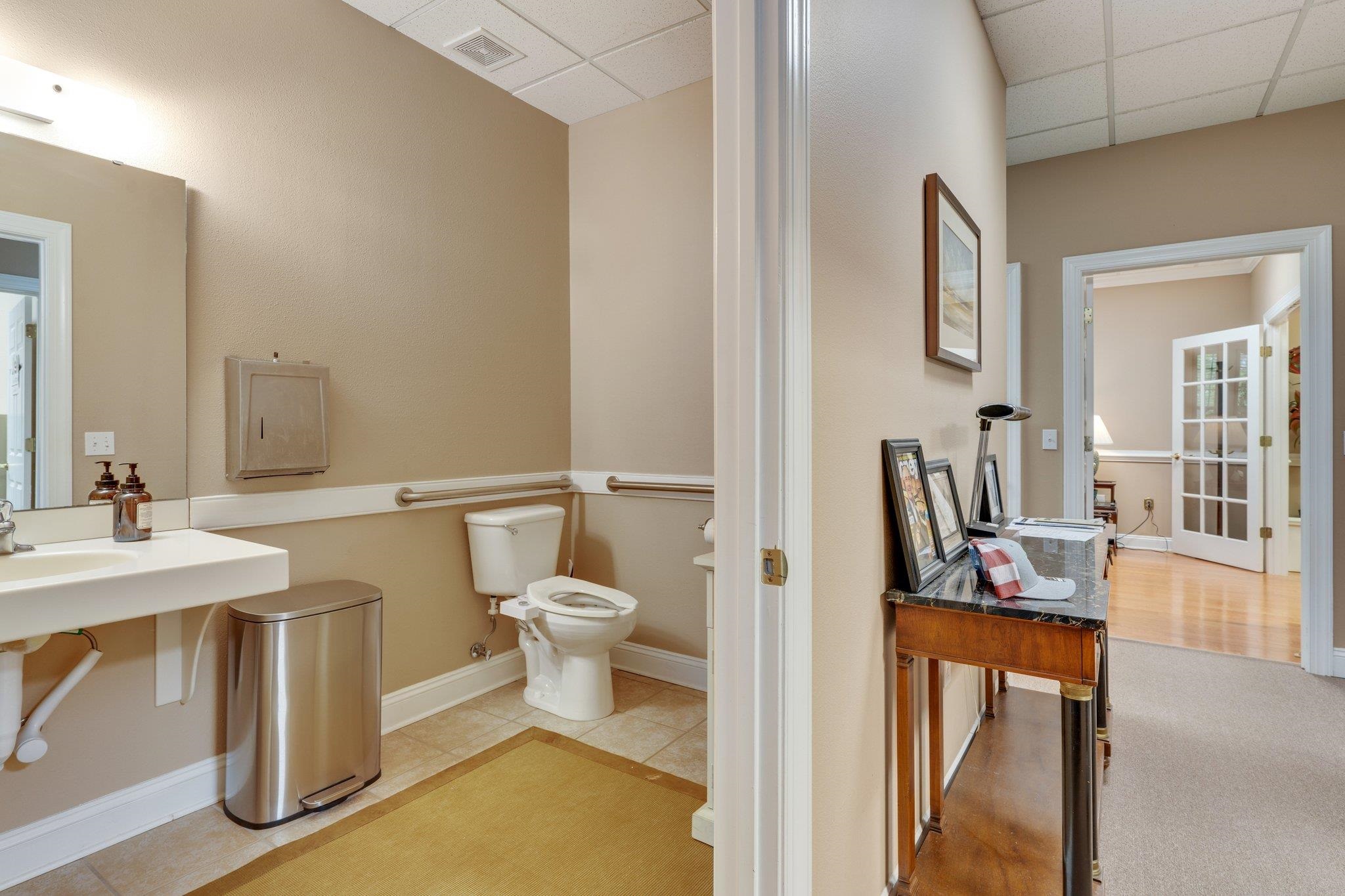 2104 Delta Way Unit: 6