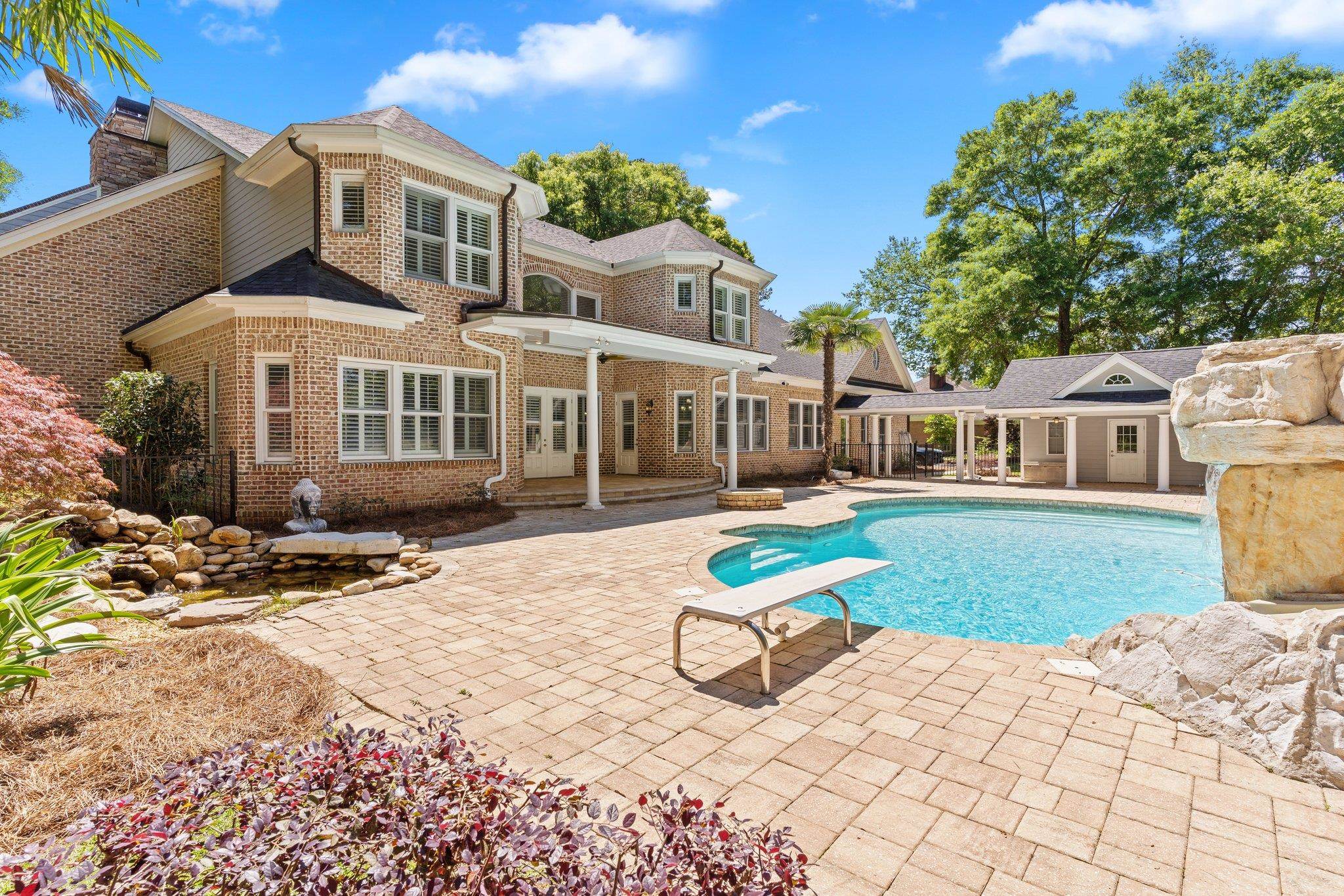 514 Frank Shaw Road