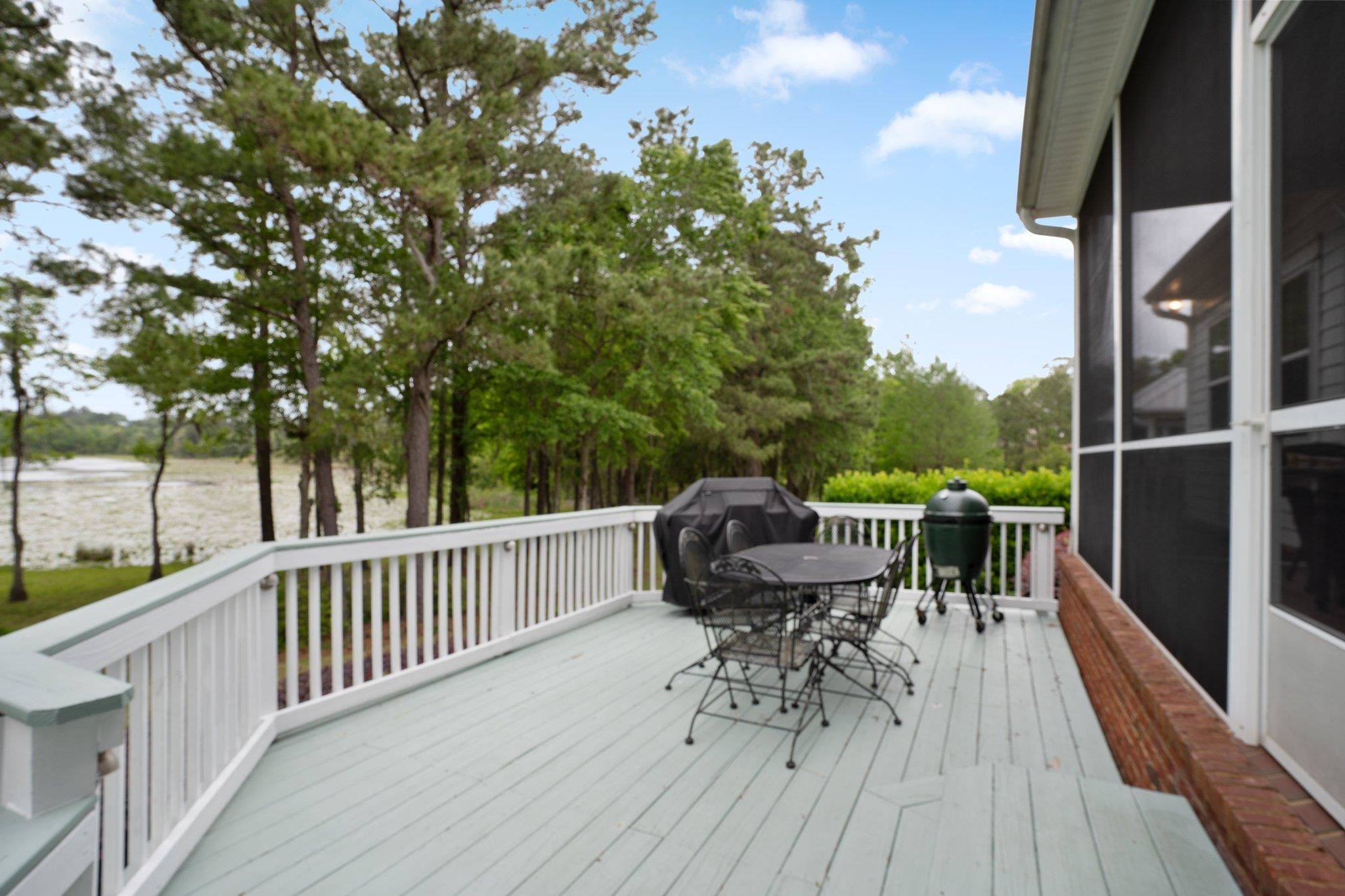 3032 Dickinson Drive