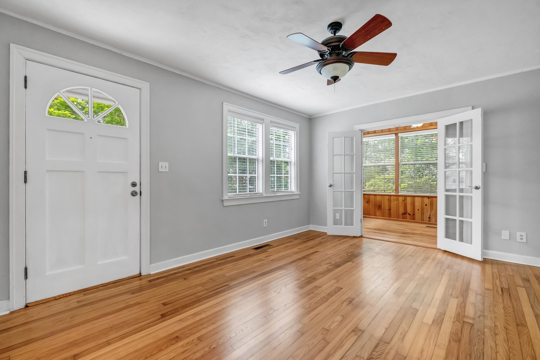1128 Marion Avenue Unit: 1
