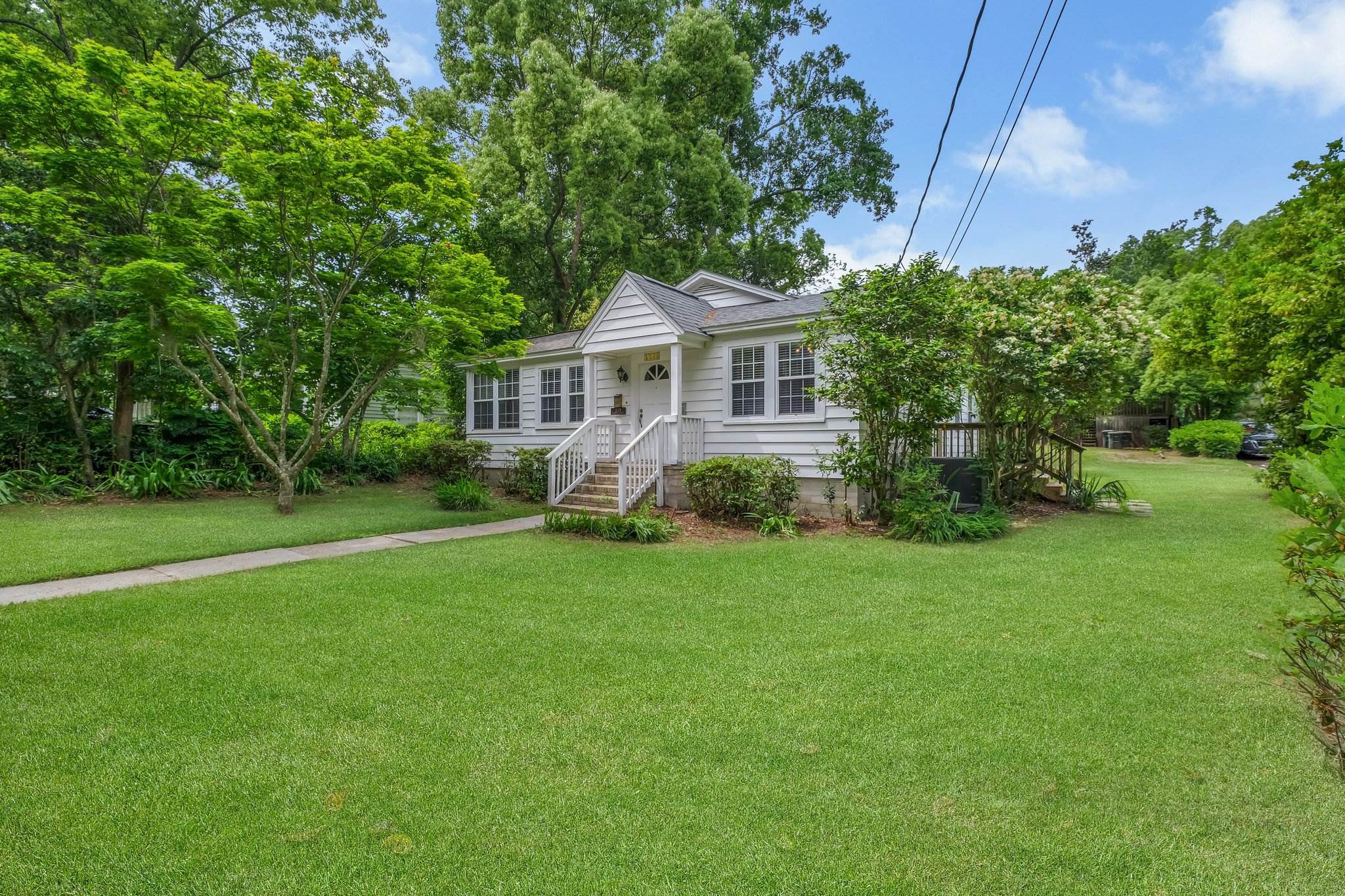 1128 Marion Avenue Unit: 1