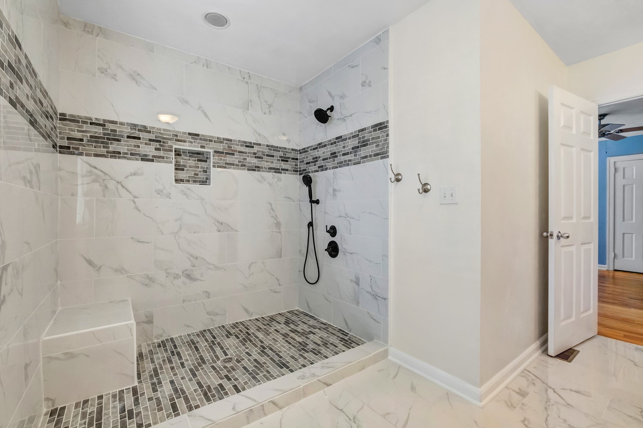 1128 Marion Avenue Unit: 1