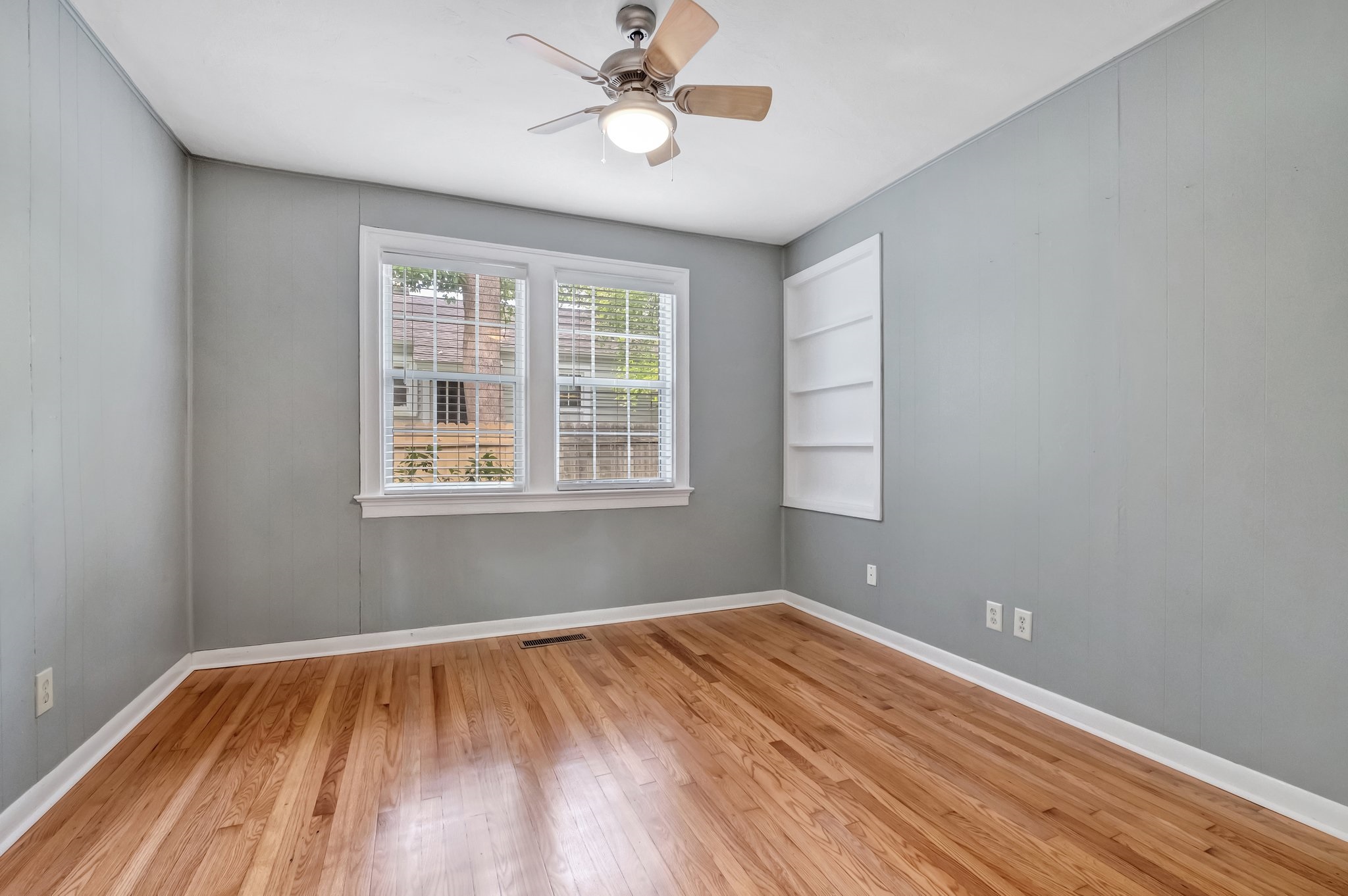 1128 Marion Avenue Unit: 1