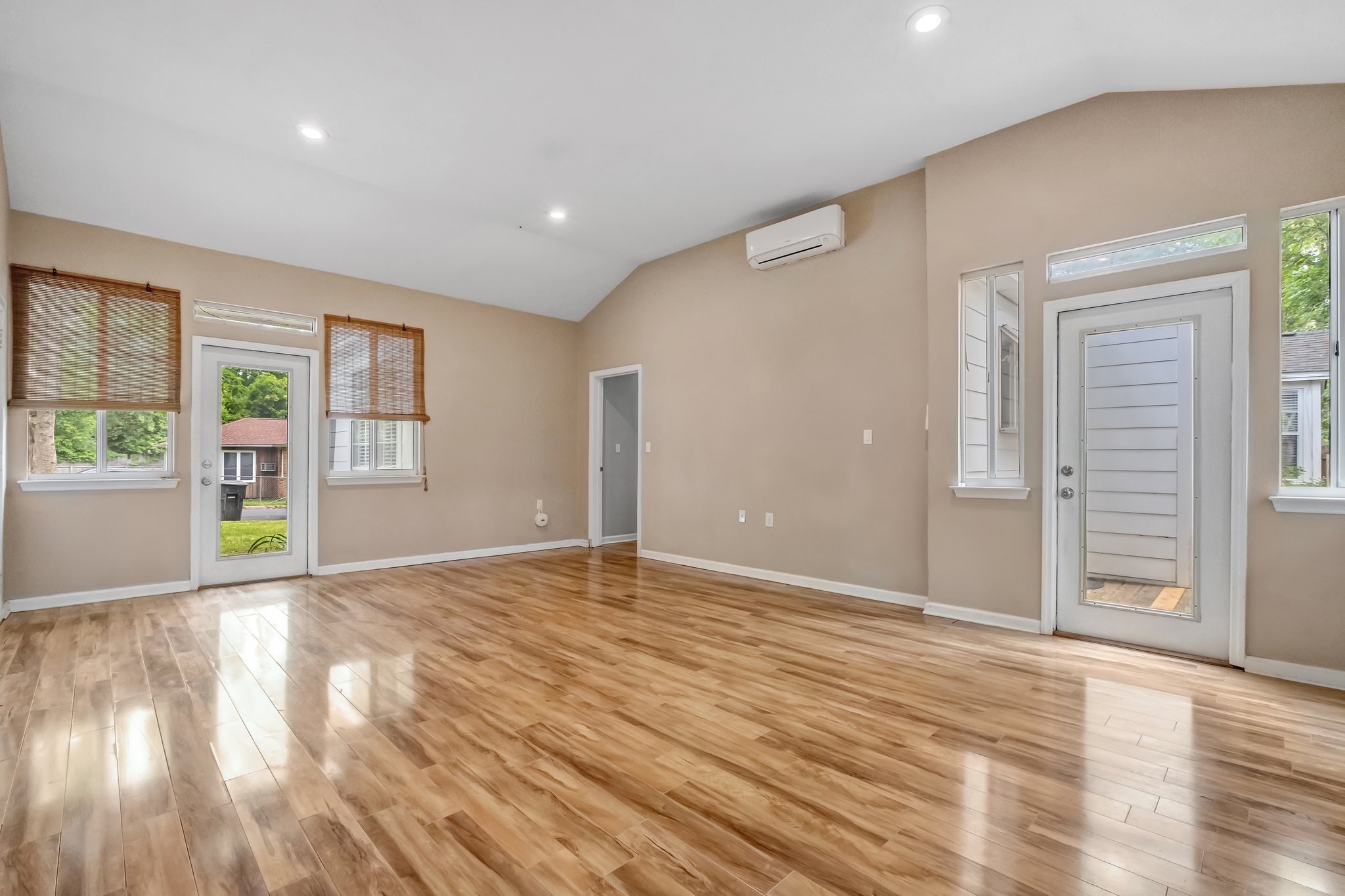 1128 Marion Avenue Unit: 1