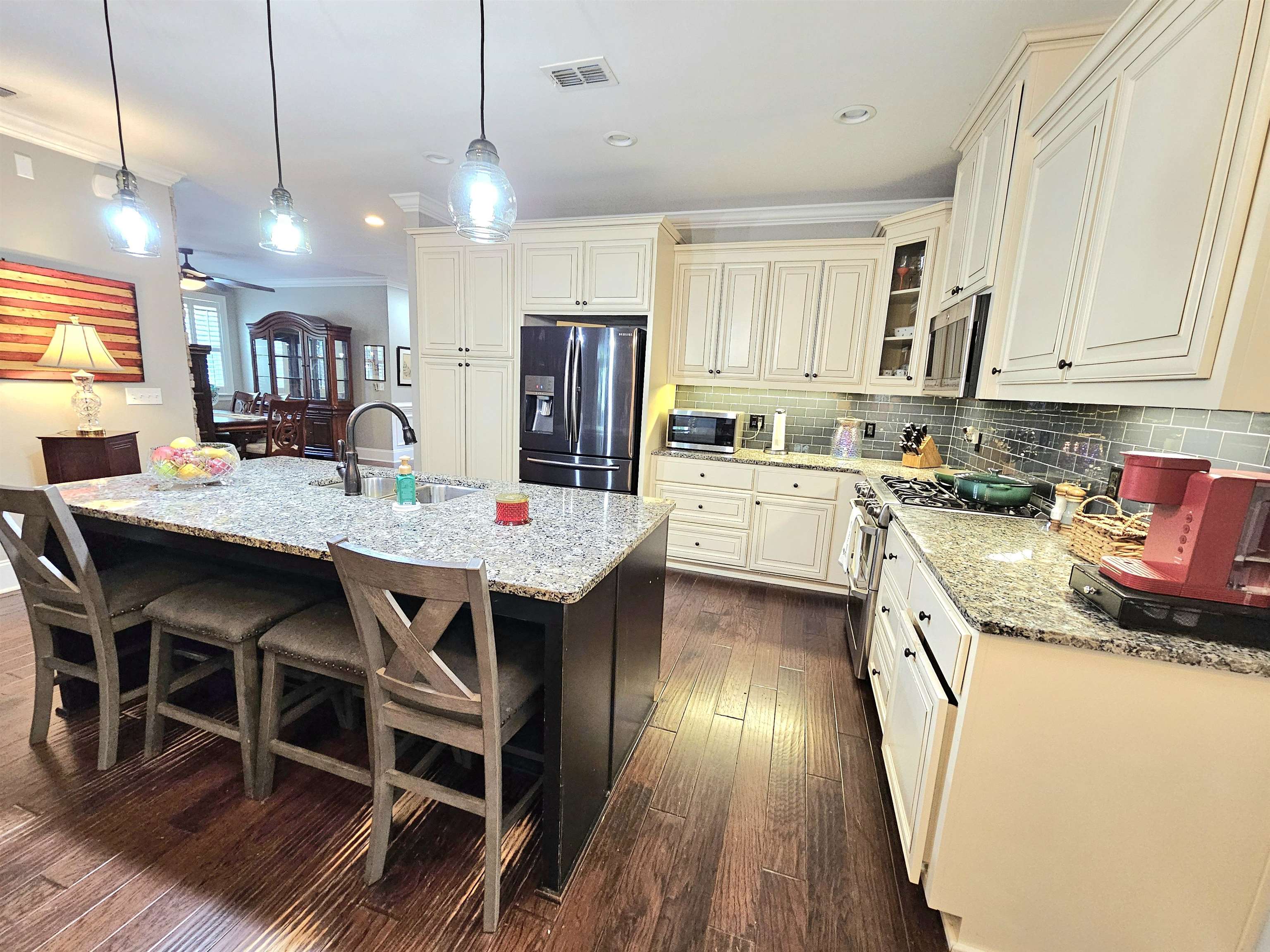 5876 Bascom Drive