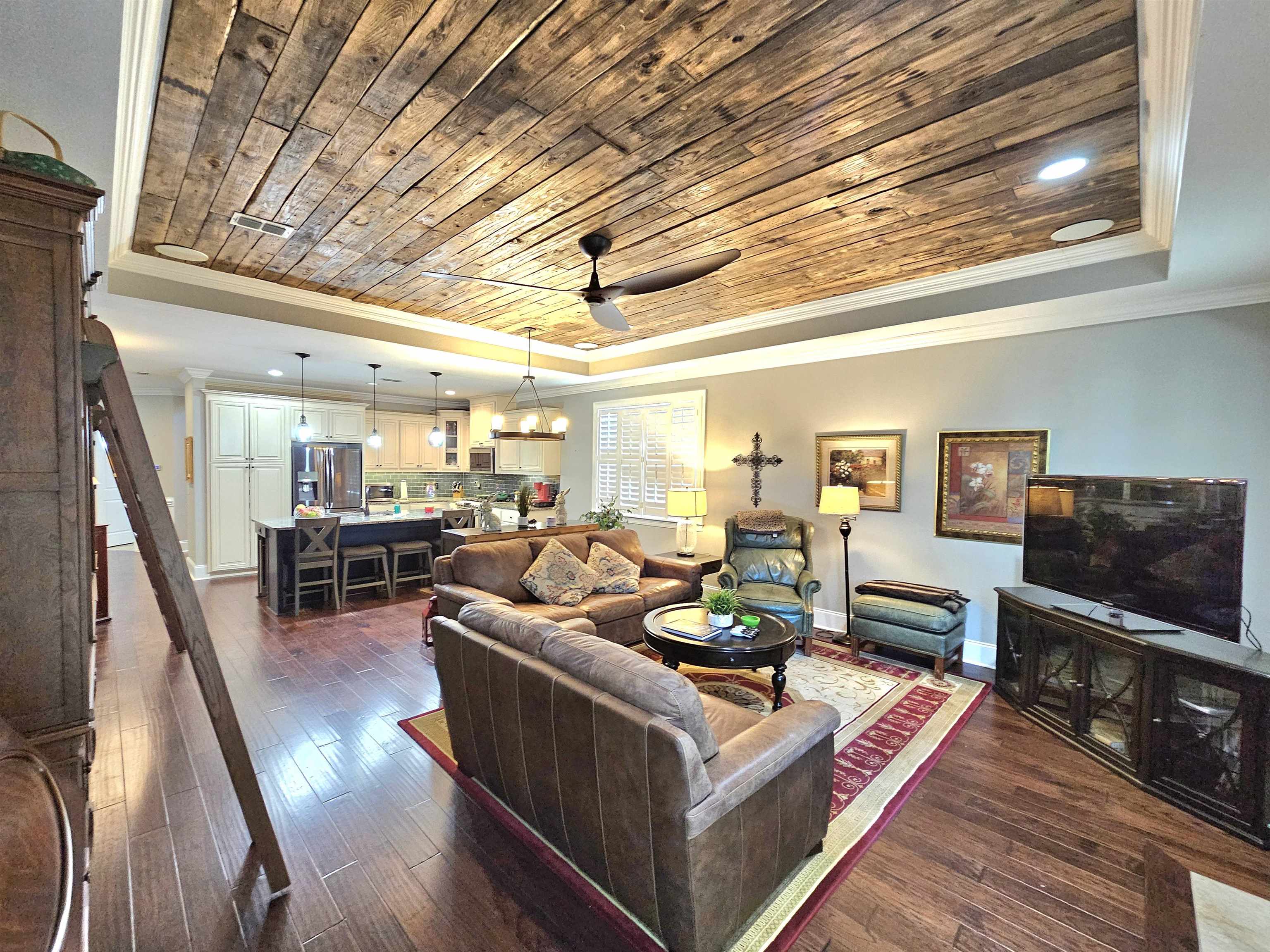 5876 Bascom Drive