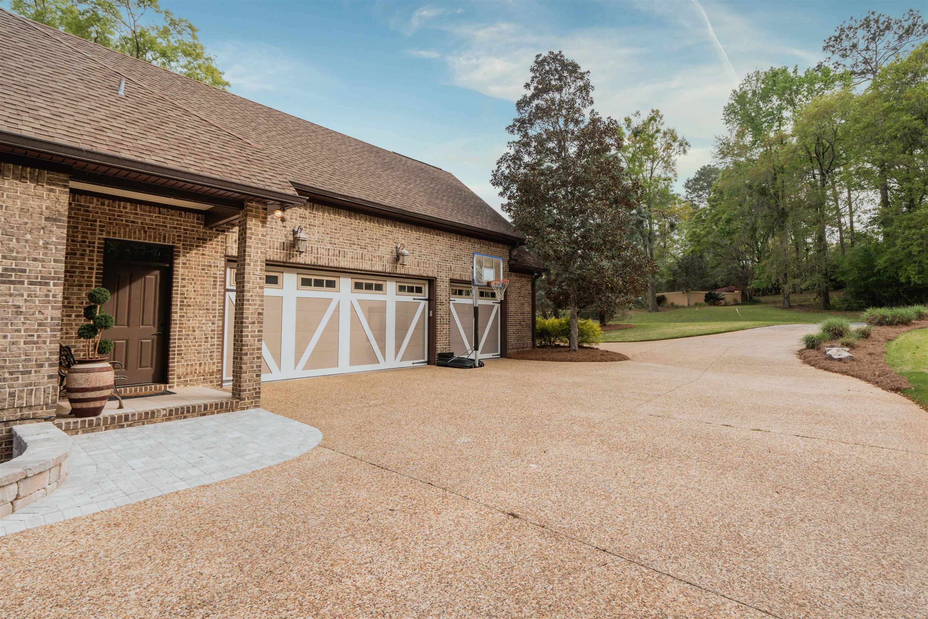 1344 W Constitution Place