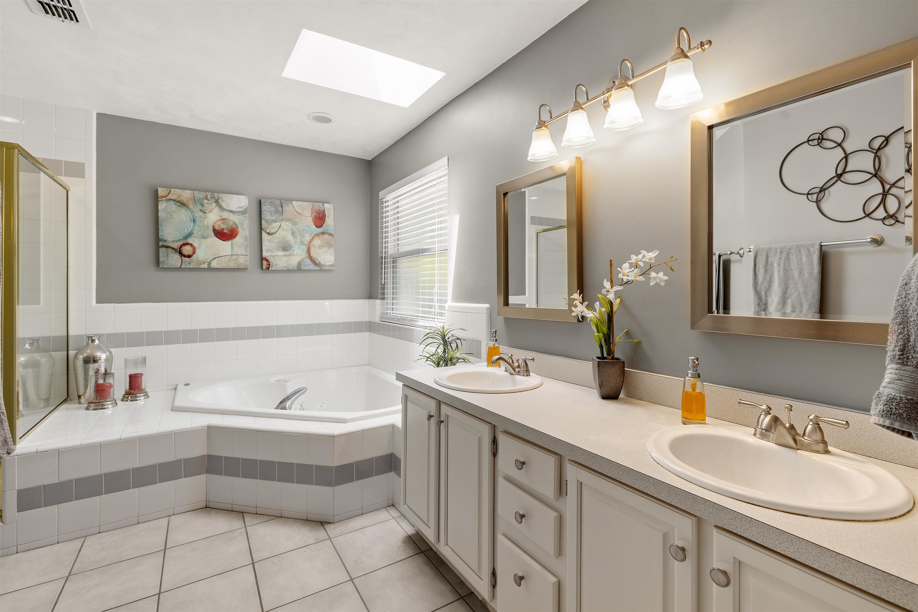6259 Hines Hill Circle