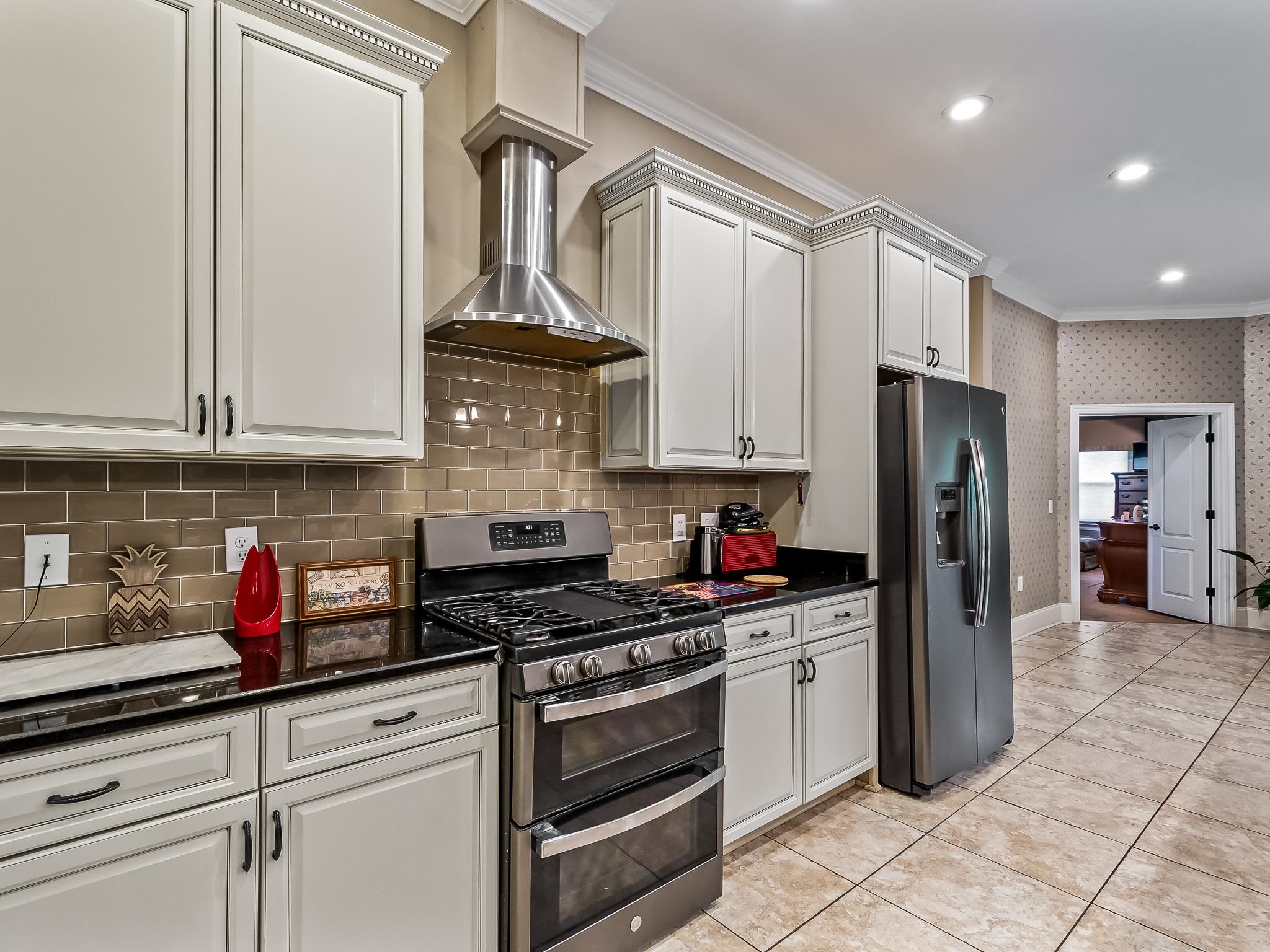 4629 Forest Ridge Drive