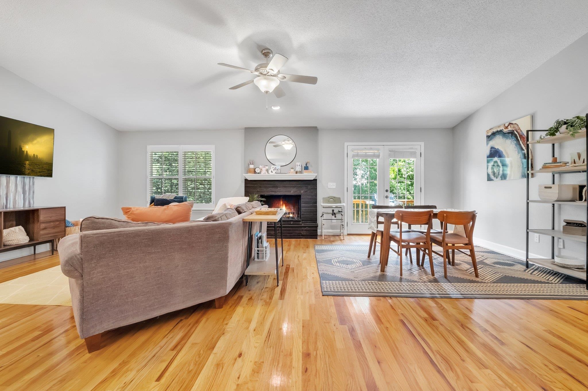 1402 Devonshire Court