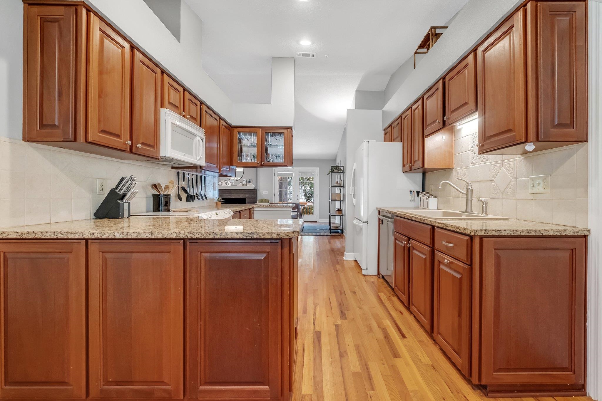 1402 Devonshire Court