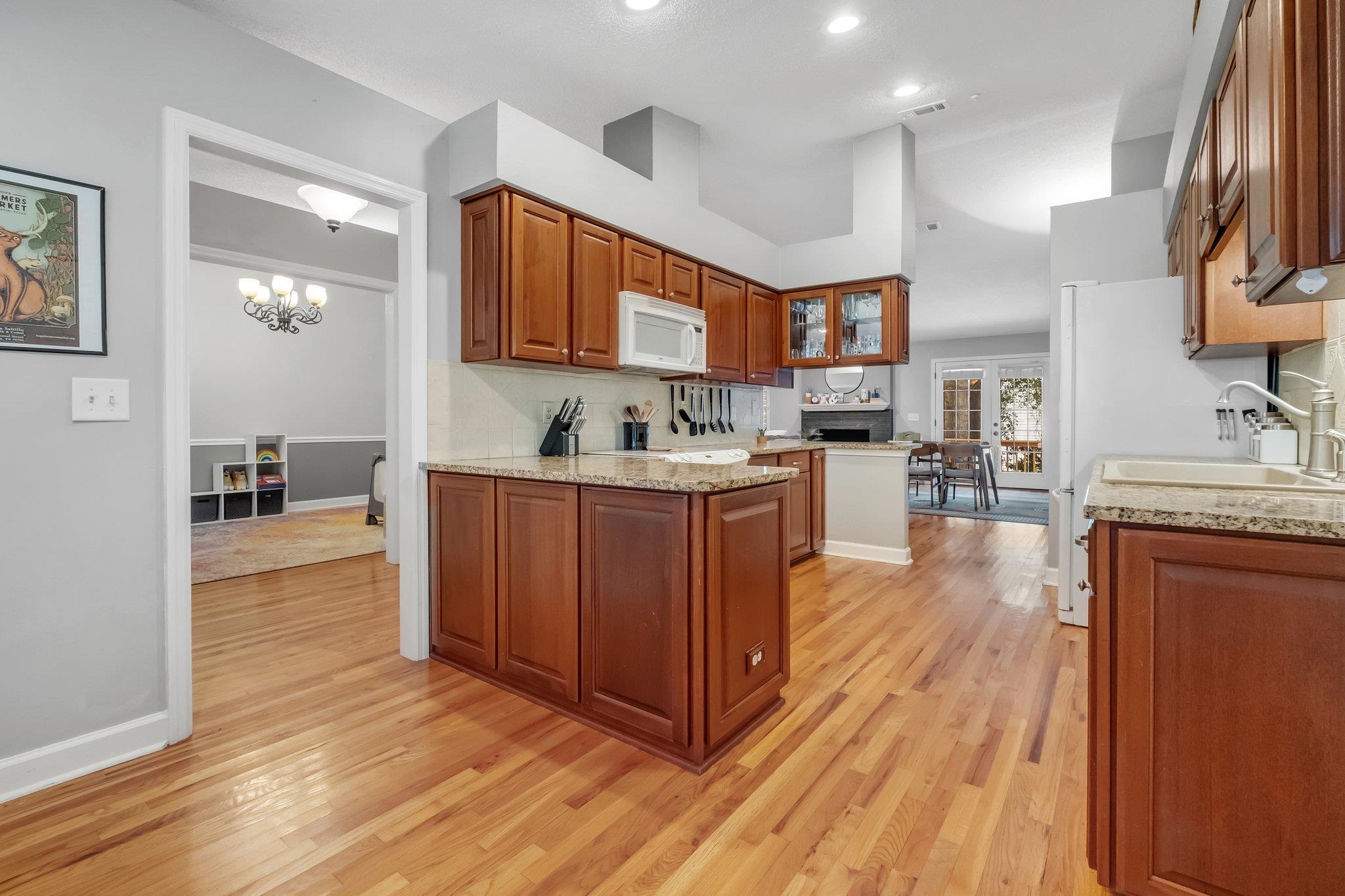 1402 Devonshire Court