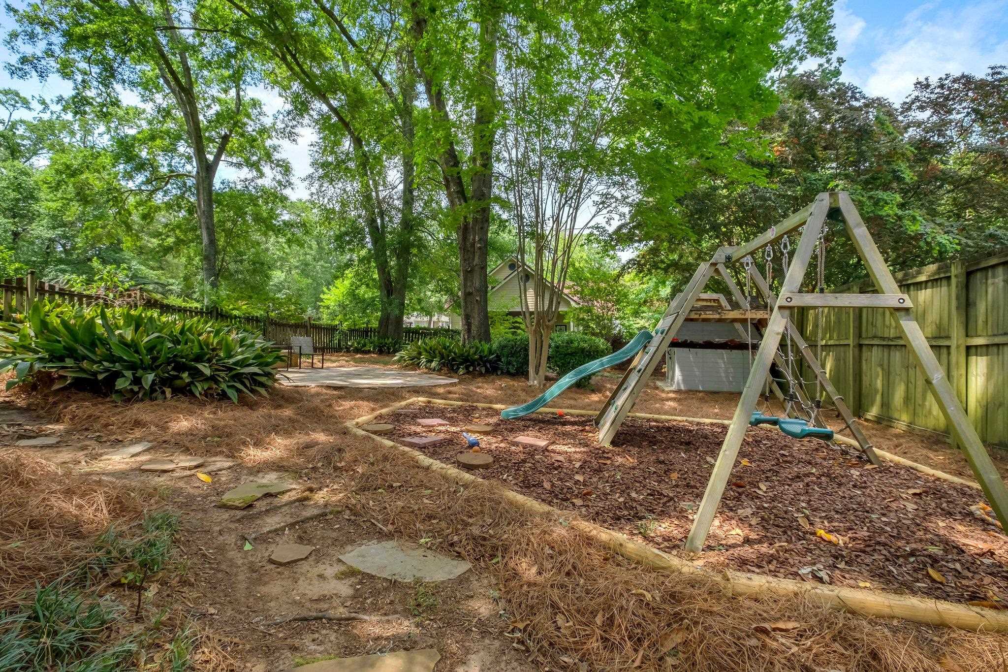 1402 Devonshire Court