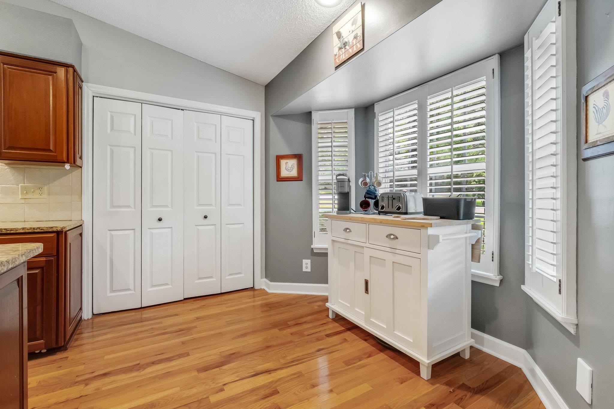 1402 Devonshire Court