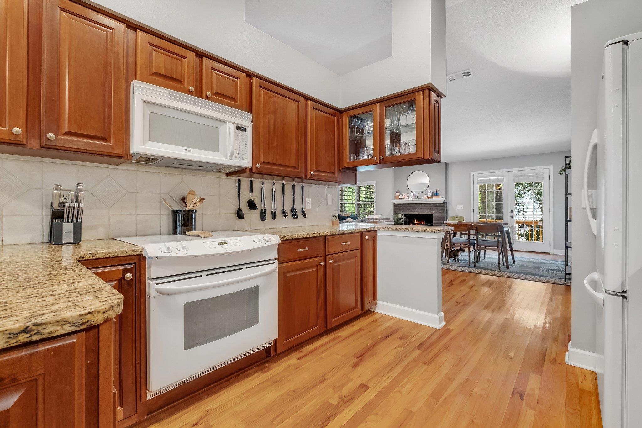 1402 Devonshire Court