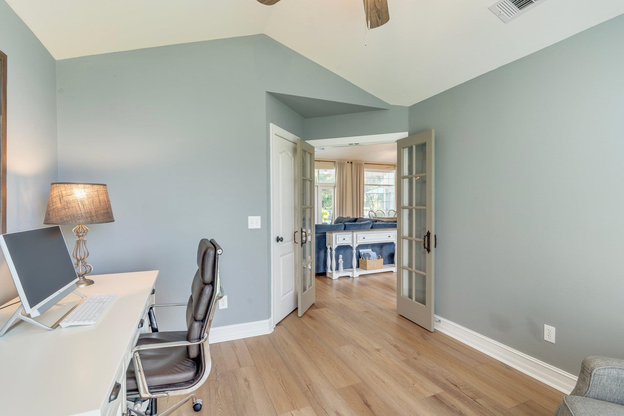 1112 Greensward Drive