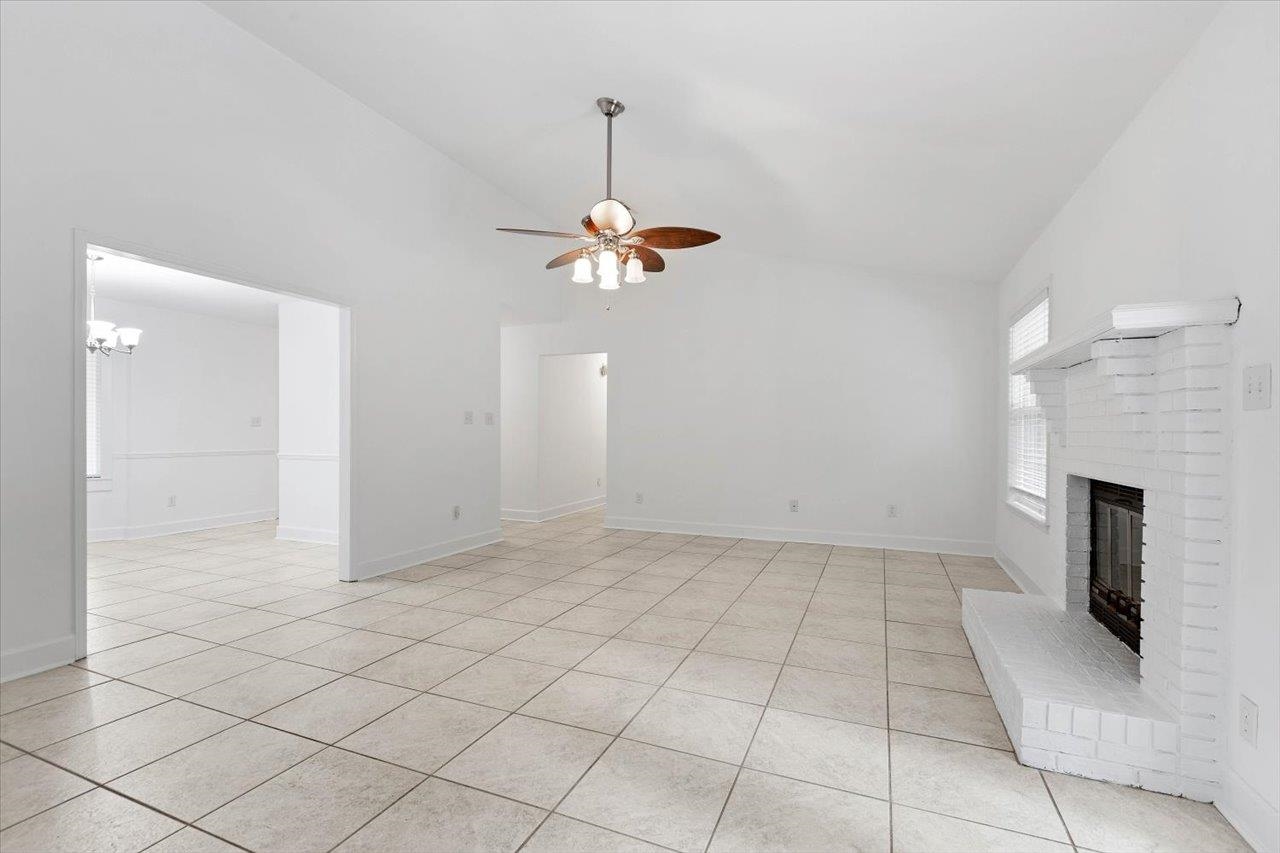 728 Red Fern Road