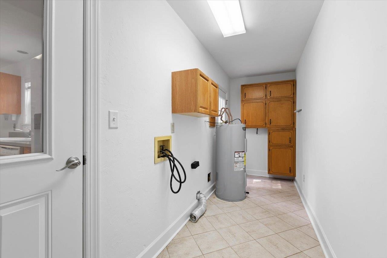 728 Red Fern Road