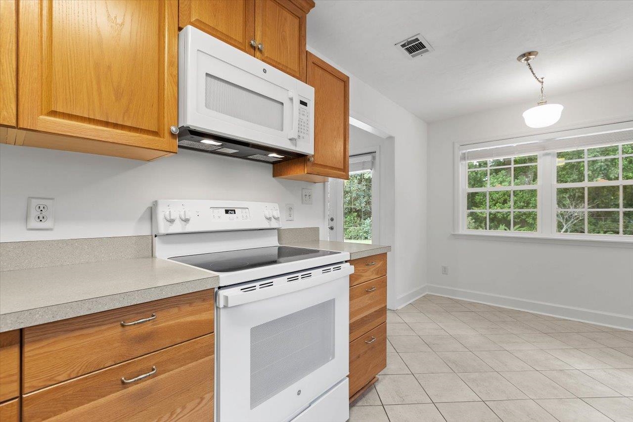728 Red Fern Road