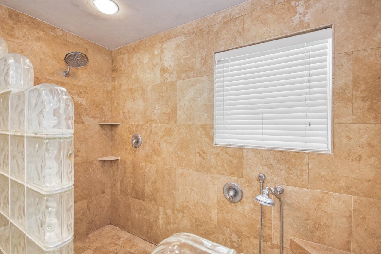 3537 Clifden Drive