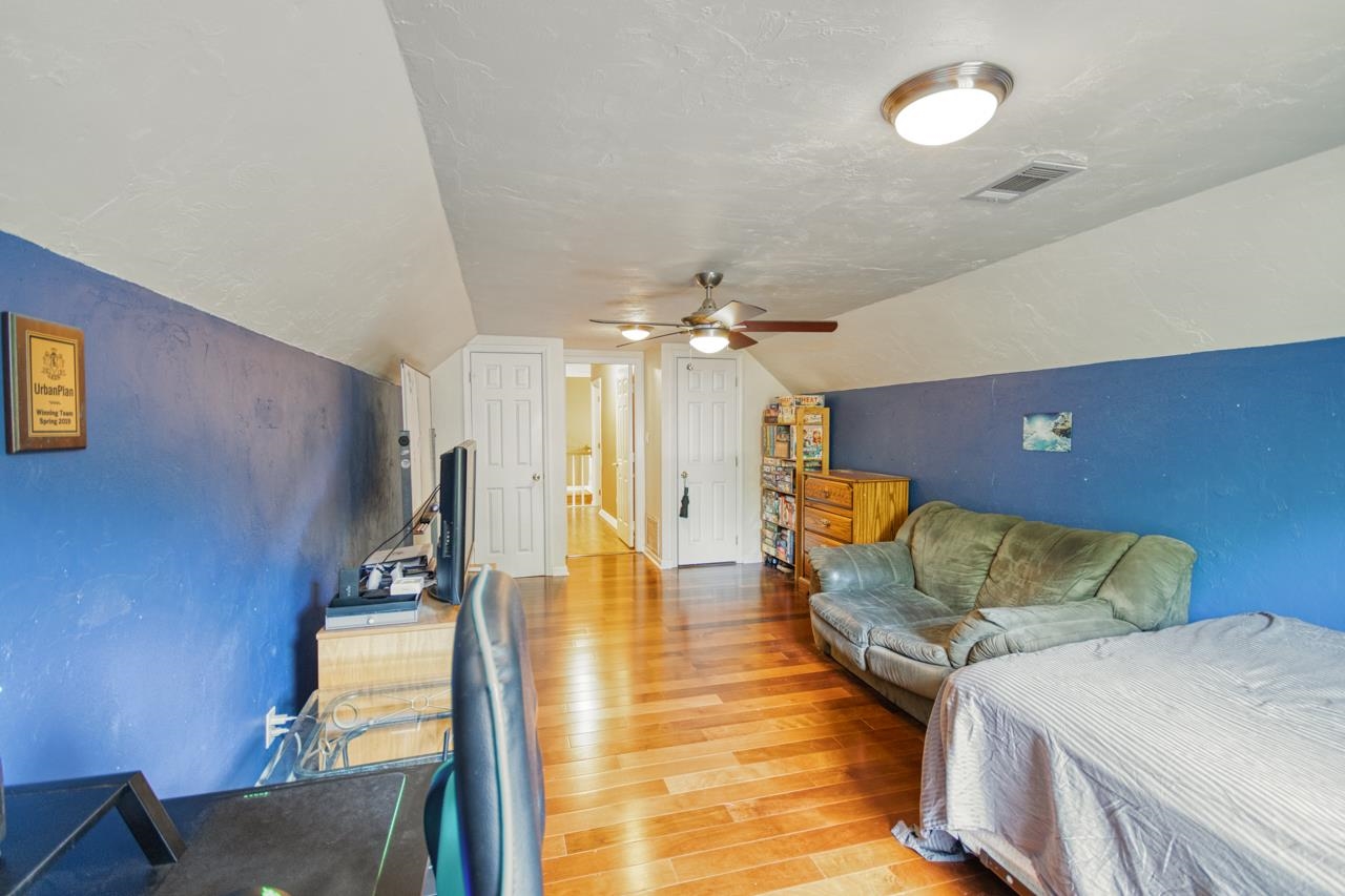 3537 Clifden Drive