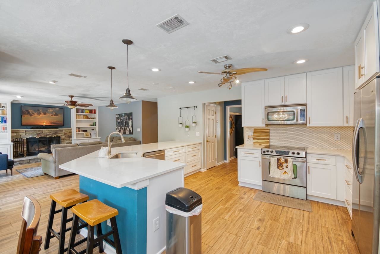 3537 Clifden Drive