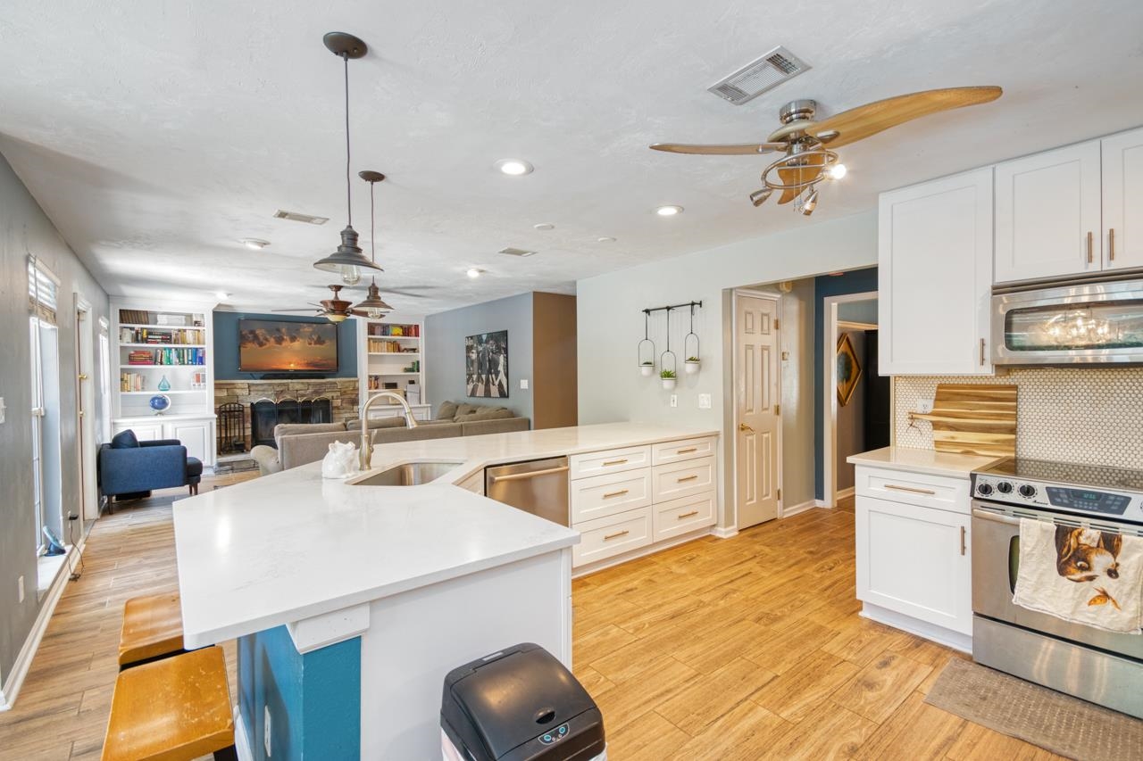 3537 Clifden Drive