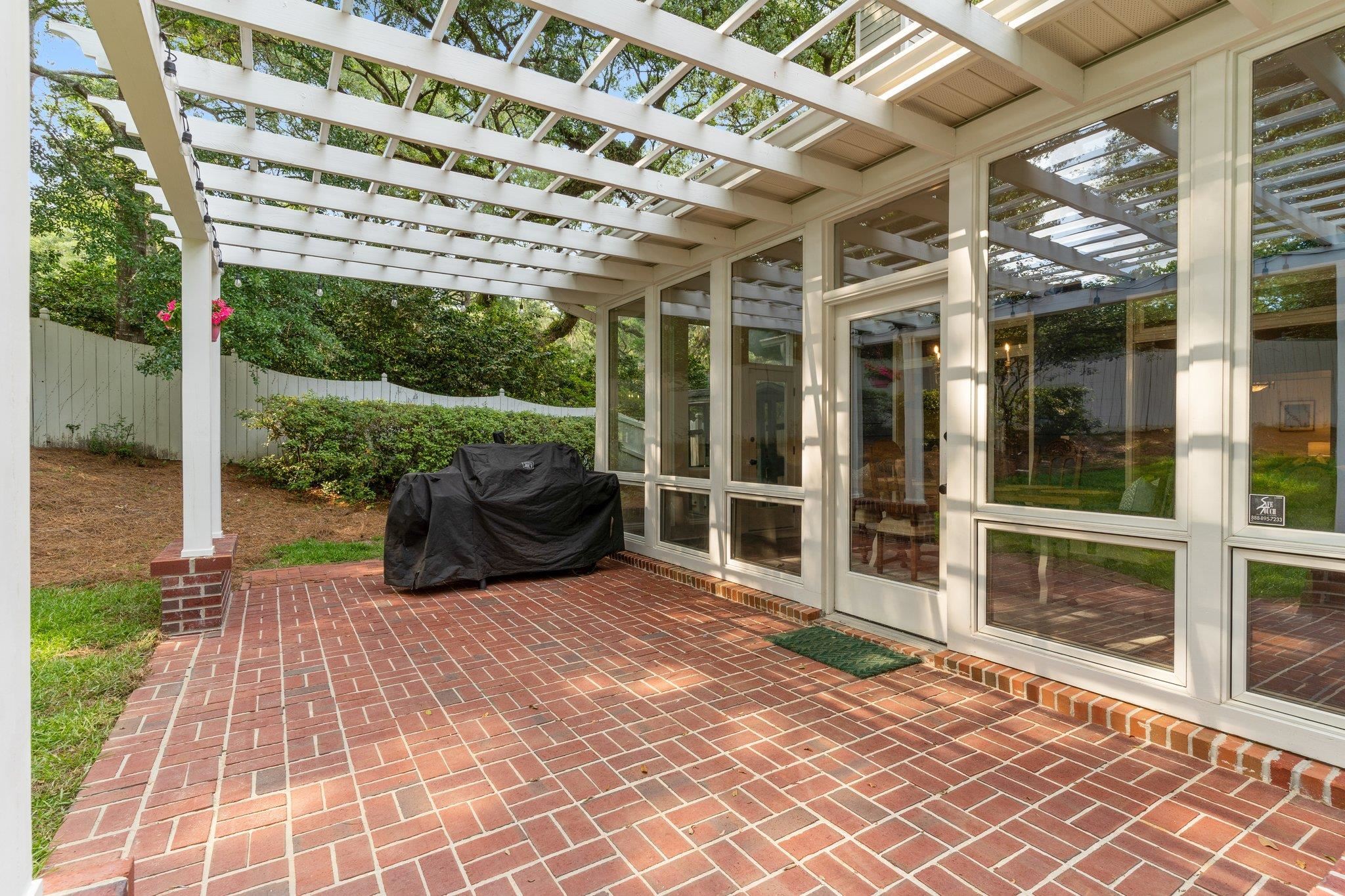 1005 Shalimar Drive
