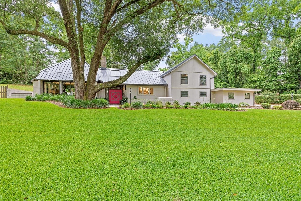 3541 Lakeshore Drive