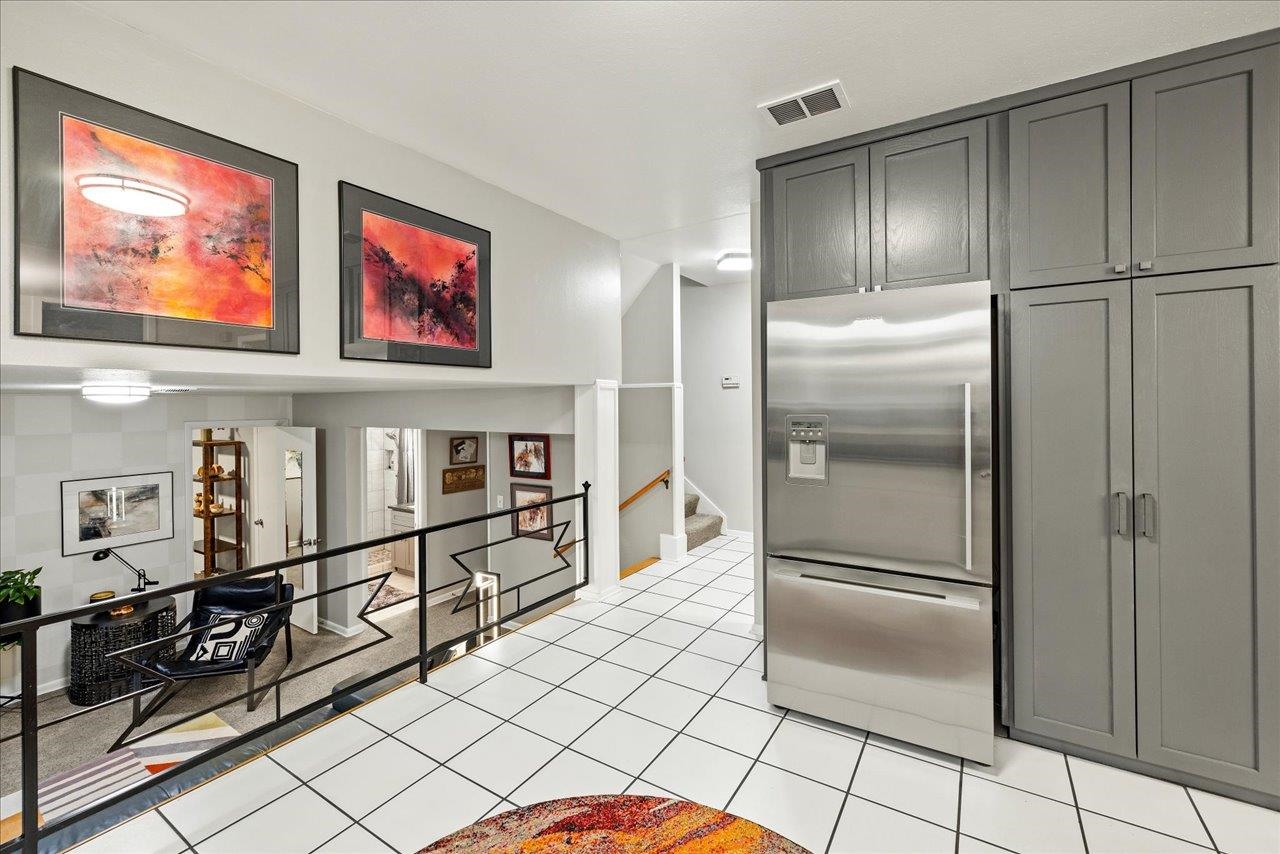 3541 Lakeshore Drive