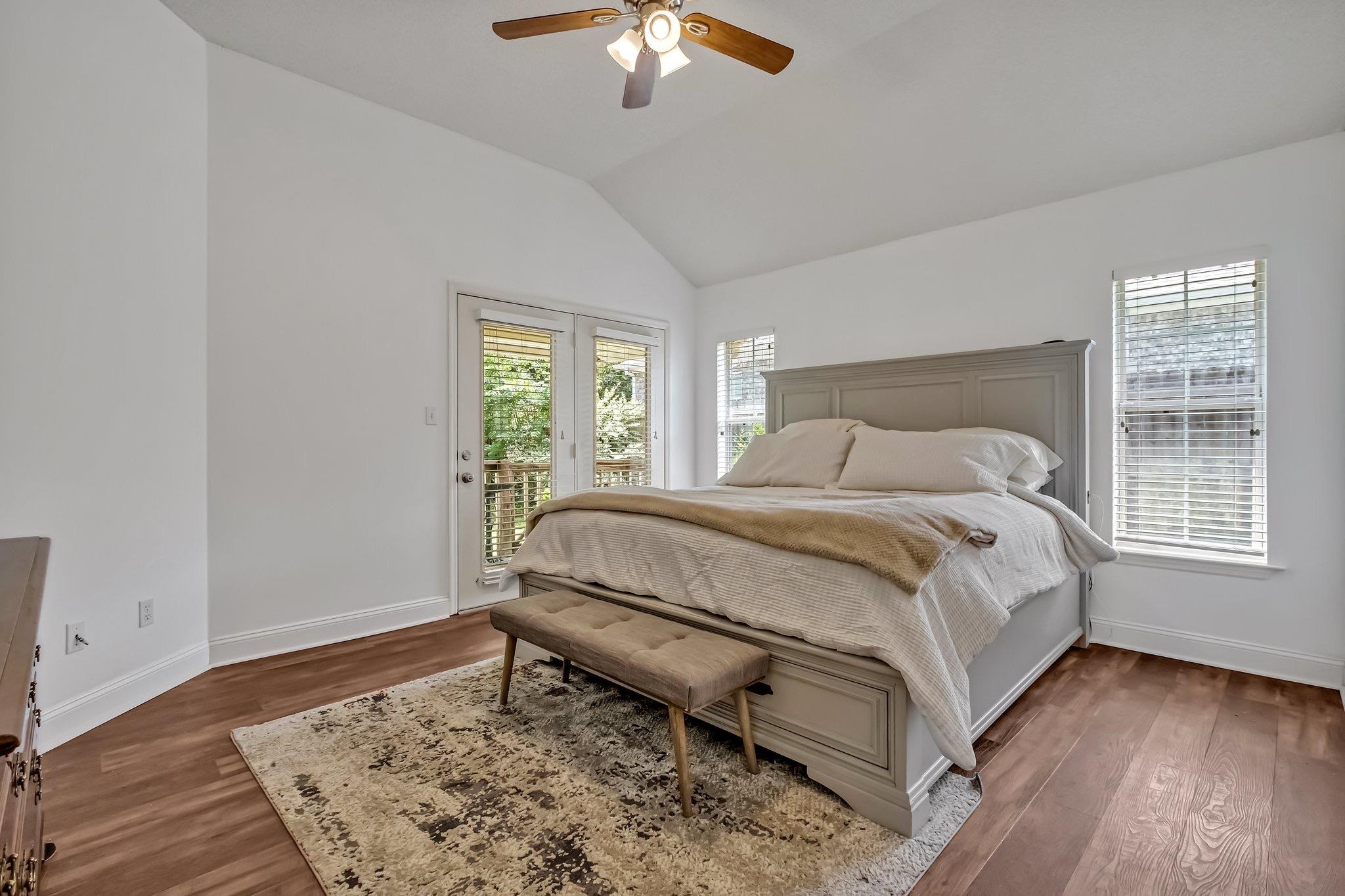 3483 Colonnade Drive