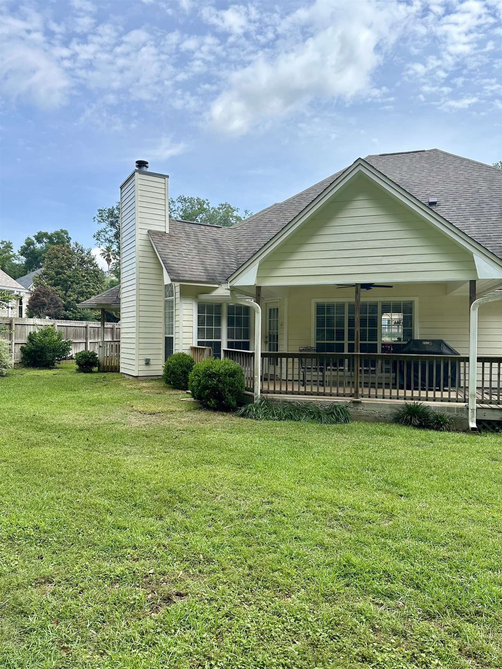3483 Colonnade Drive