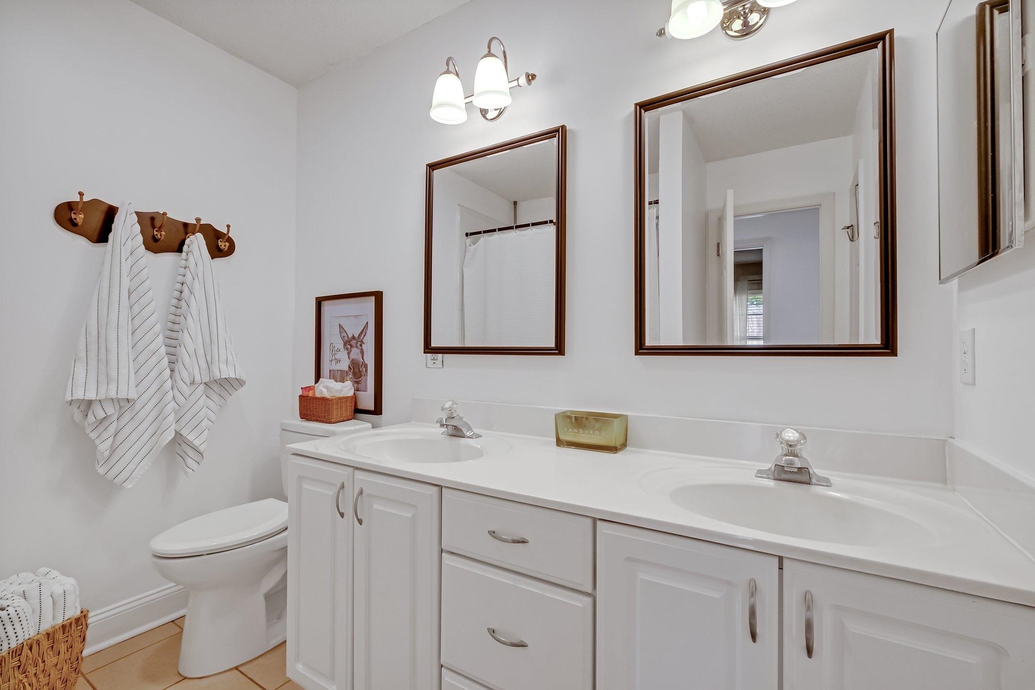 3483 Colonnade Drive