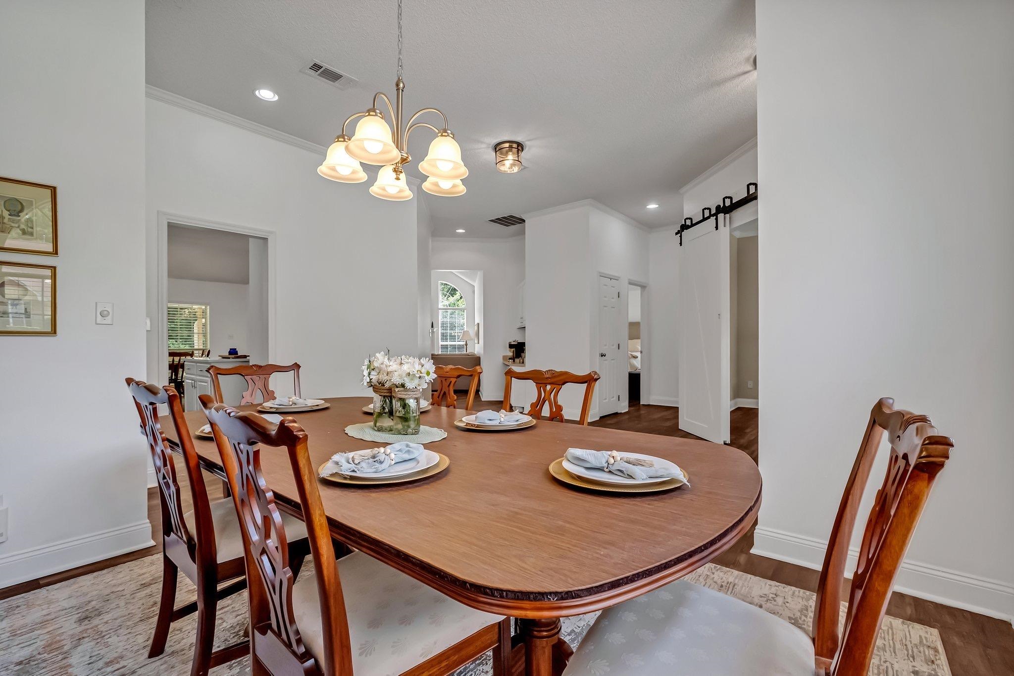 3483 Colonnade Drive
