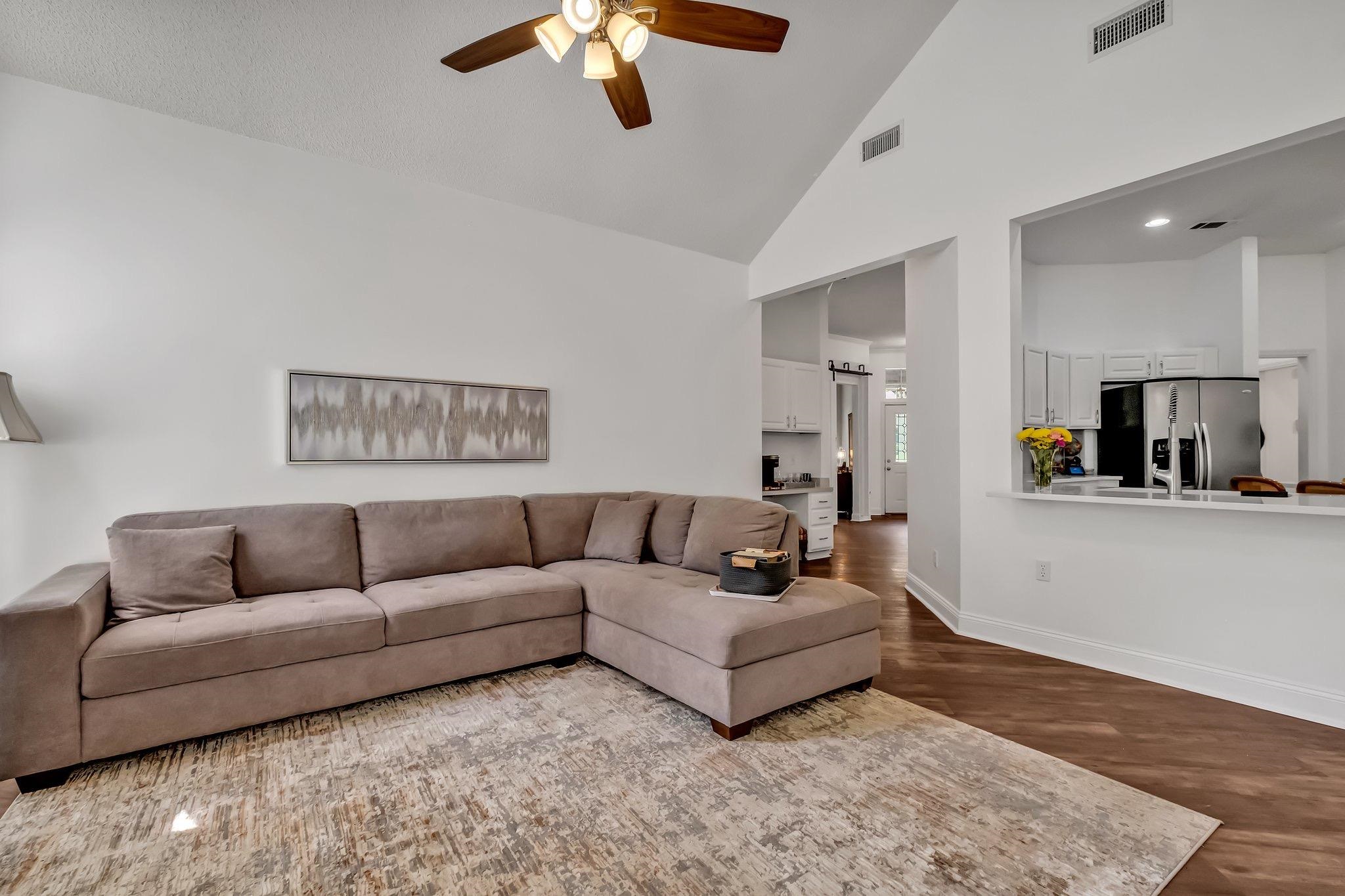 3483 Colonnade Drive