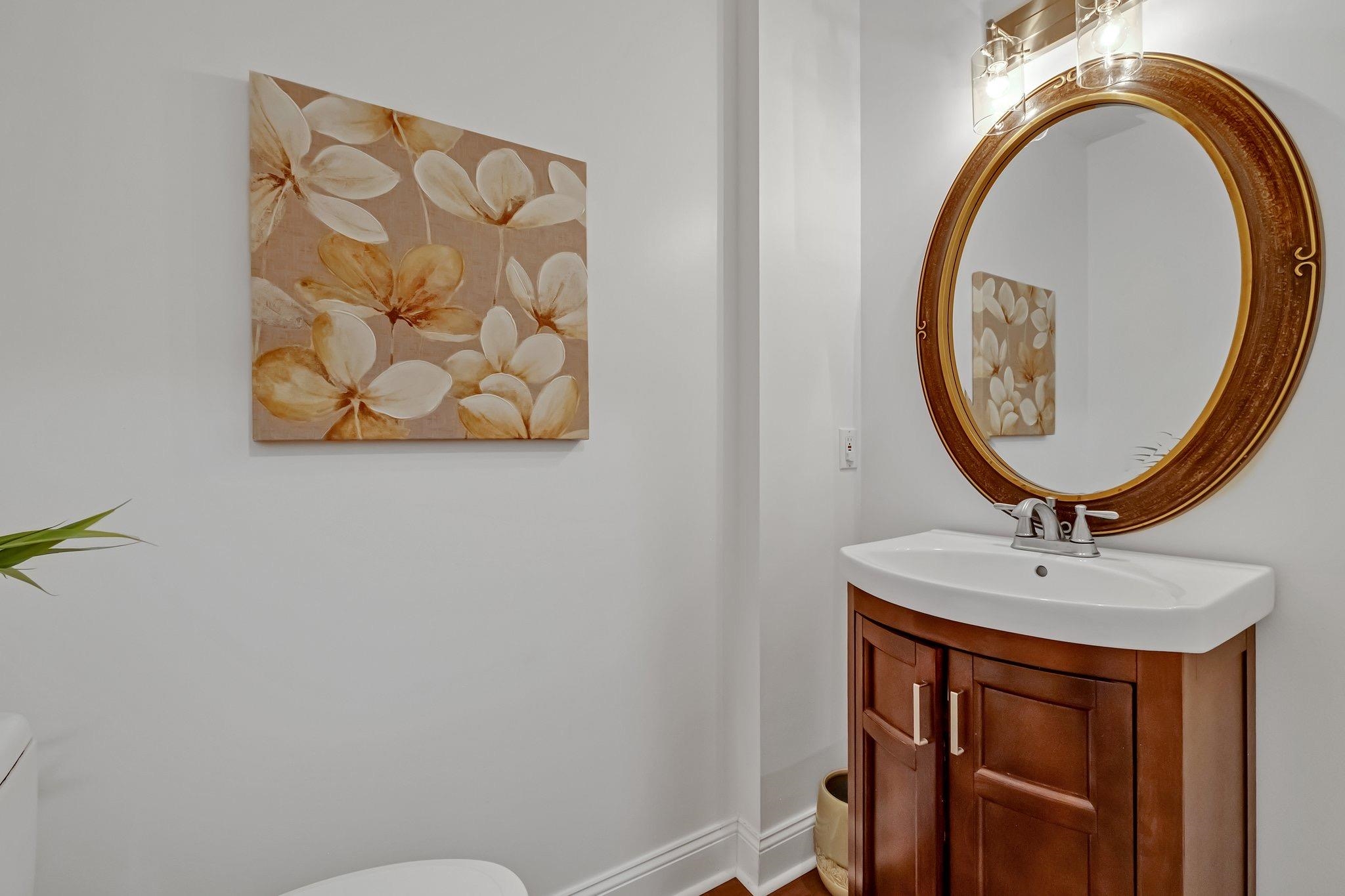 3483 Colonnade Drive