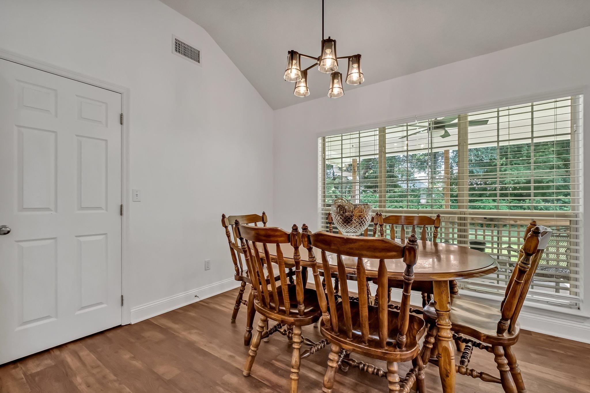 3483 Colonnade Drive