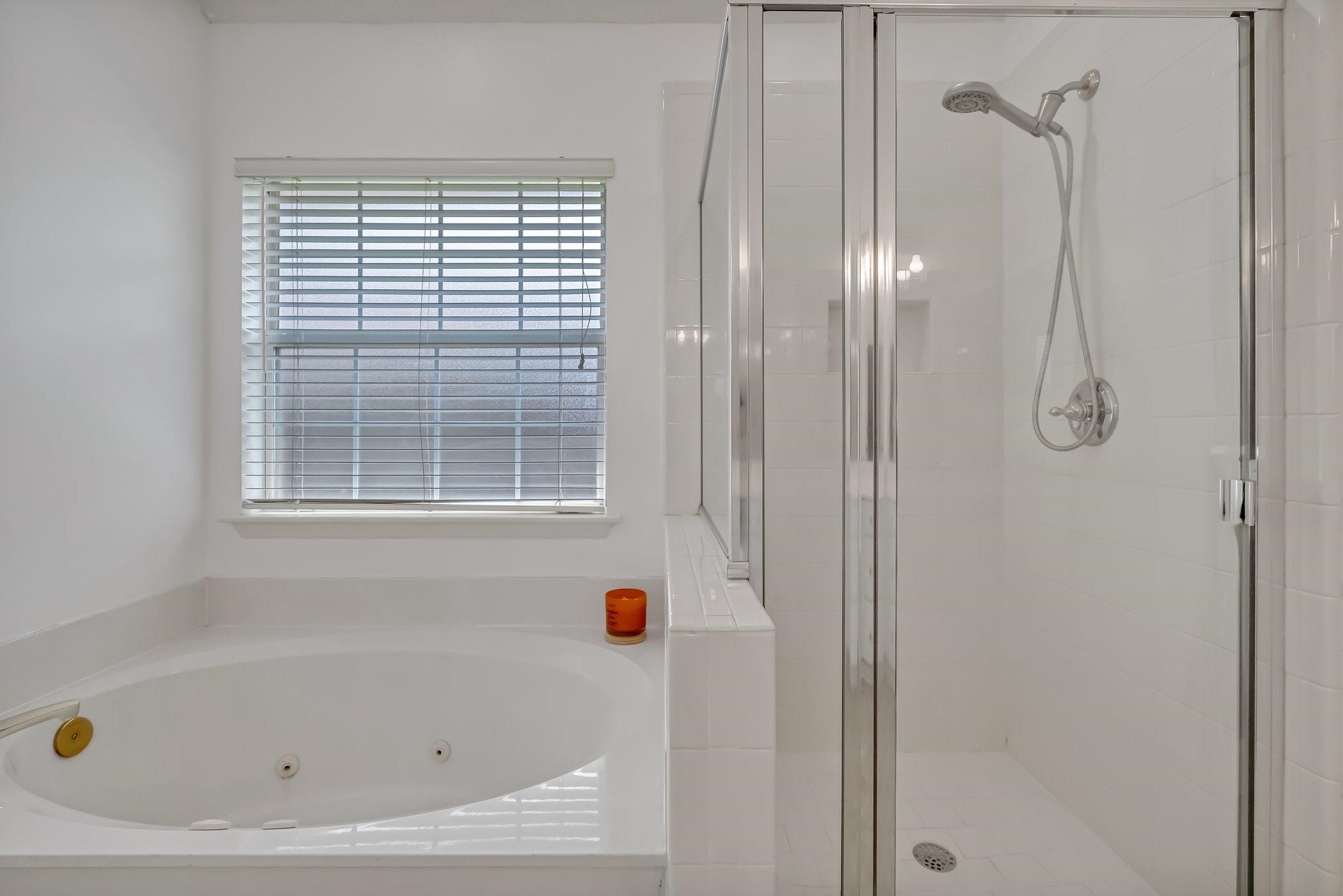 3483 Colonnade Drive
