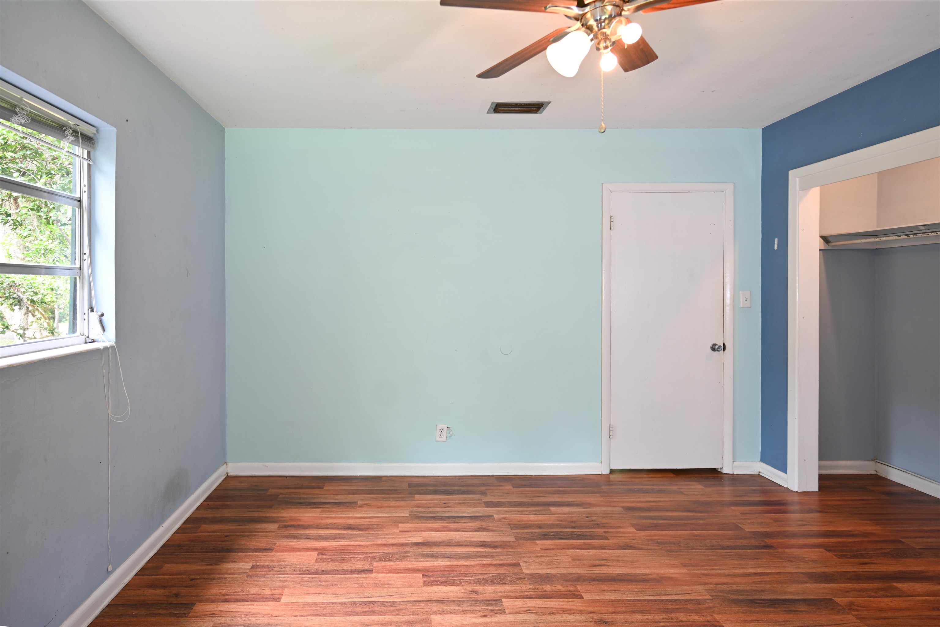 2390 Tallahassee Drive