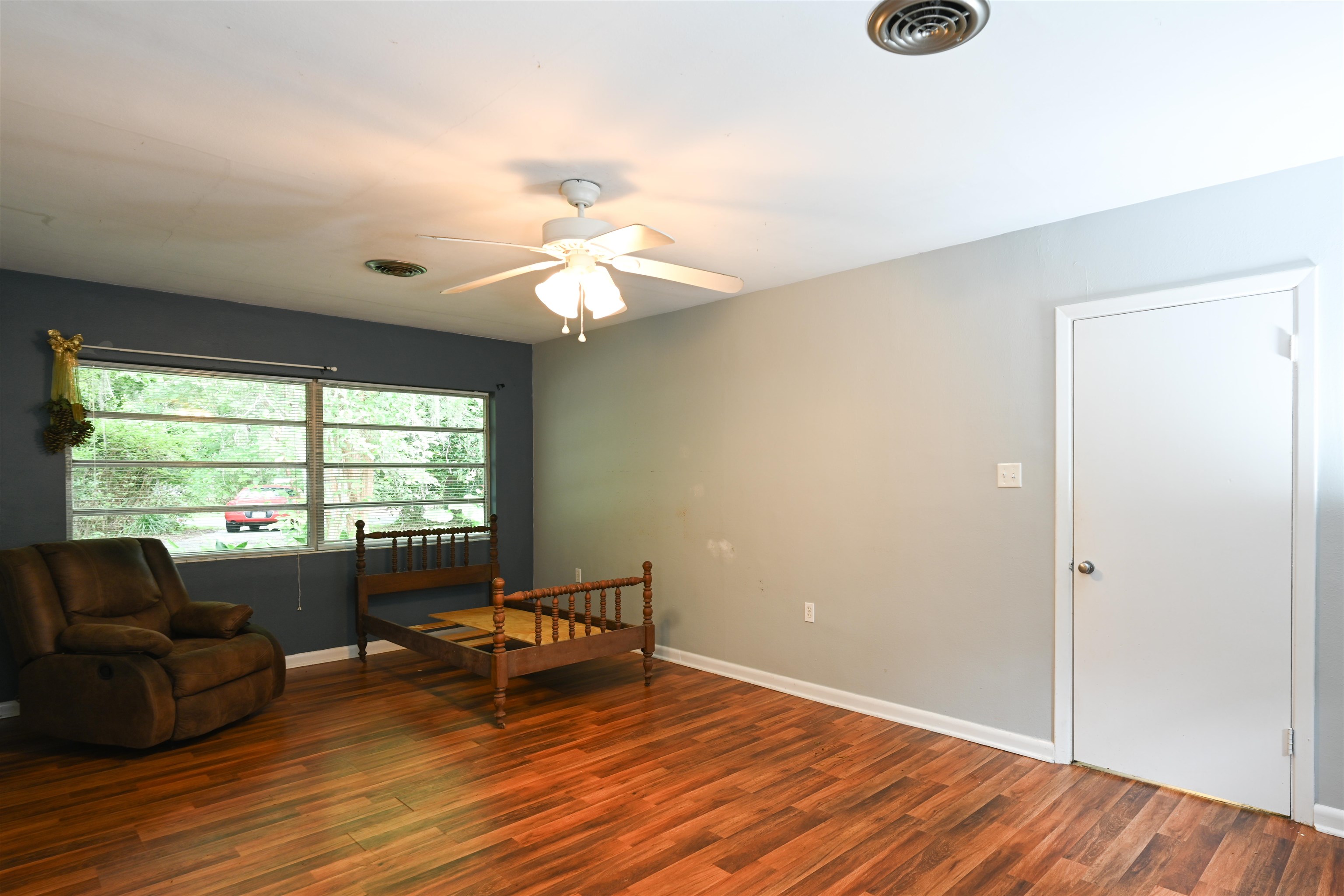 2390 Tallahassee Drive