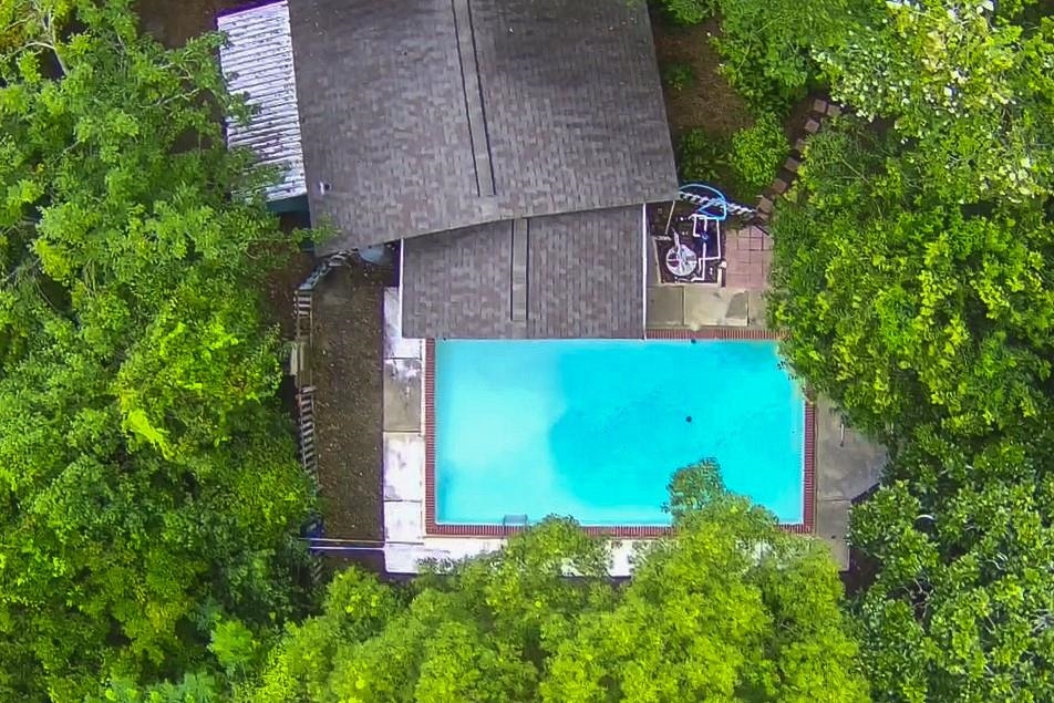 2390 Tallahassee Drive