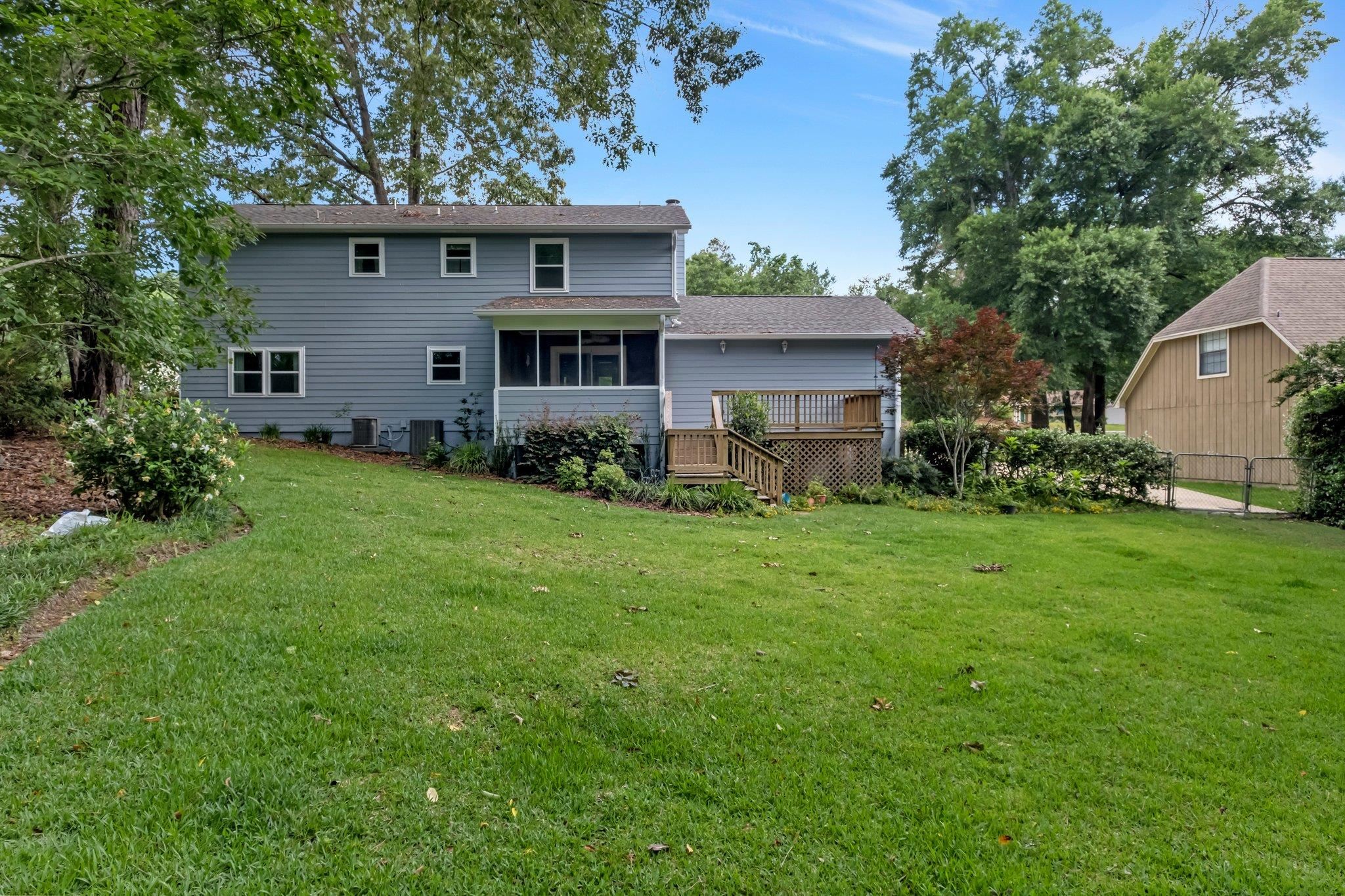 3127 N Shannon Lakes
