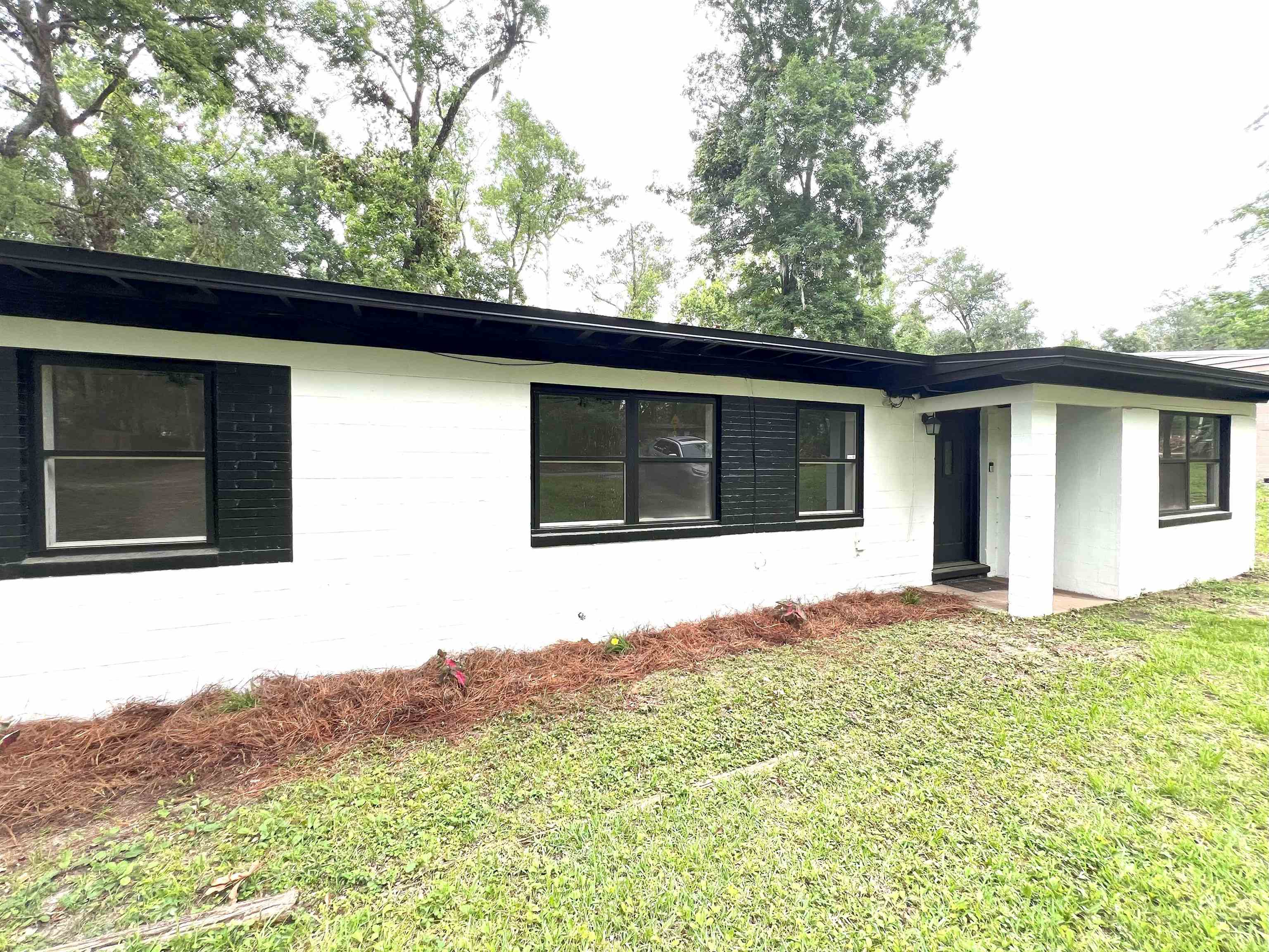 2412 Pontiac Drive