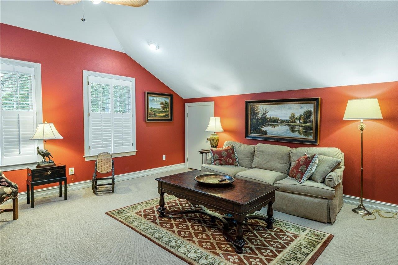 3005 E Golden Eagle Drive