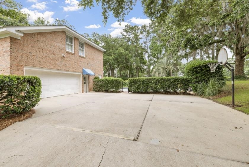 3005 E Golden Eagle Drive
