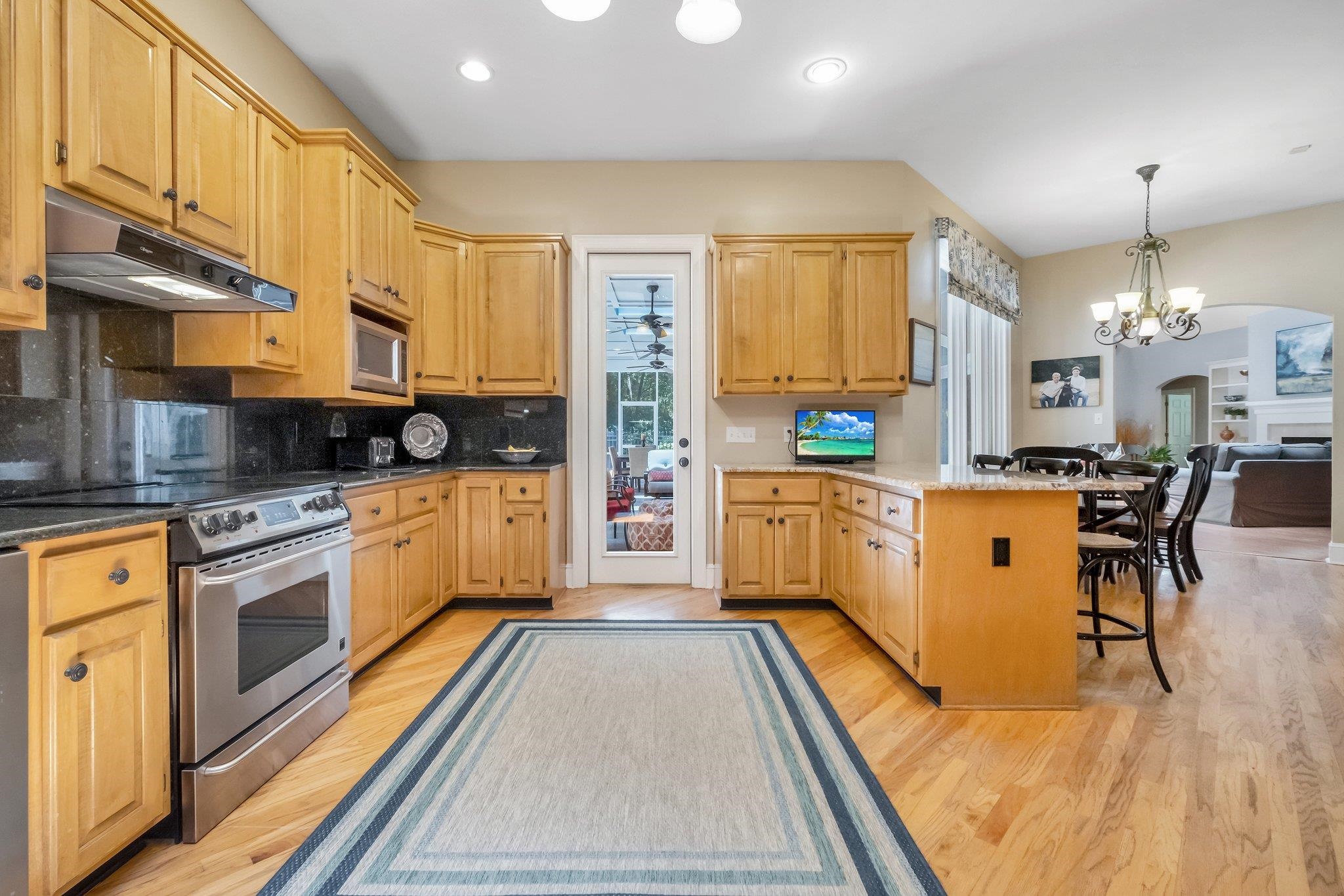 6964 Grenville Road